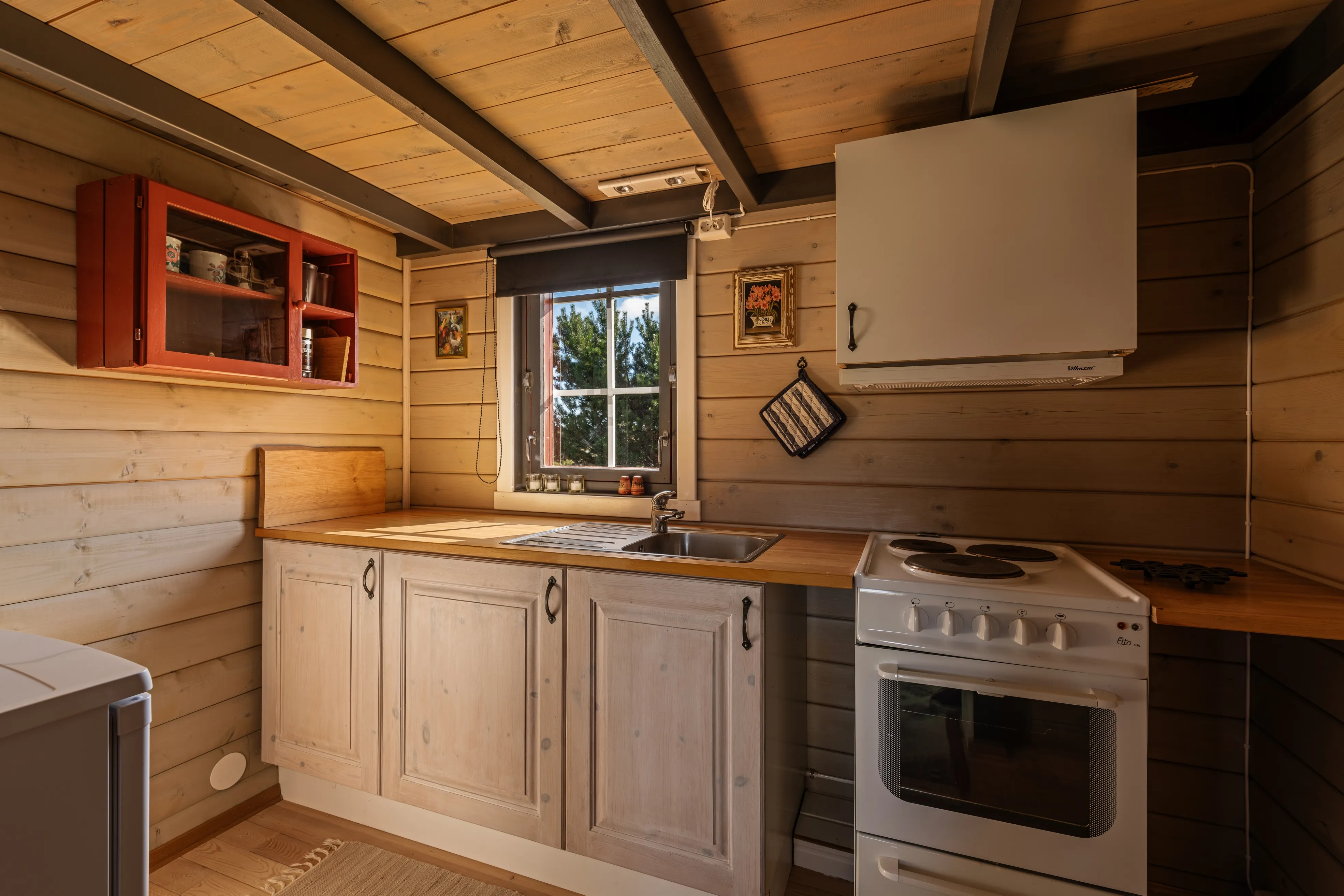 1940s Cabin Retreat with Annex and Garden in Scenic Nesbyen, Norway - View image 38 of 44