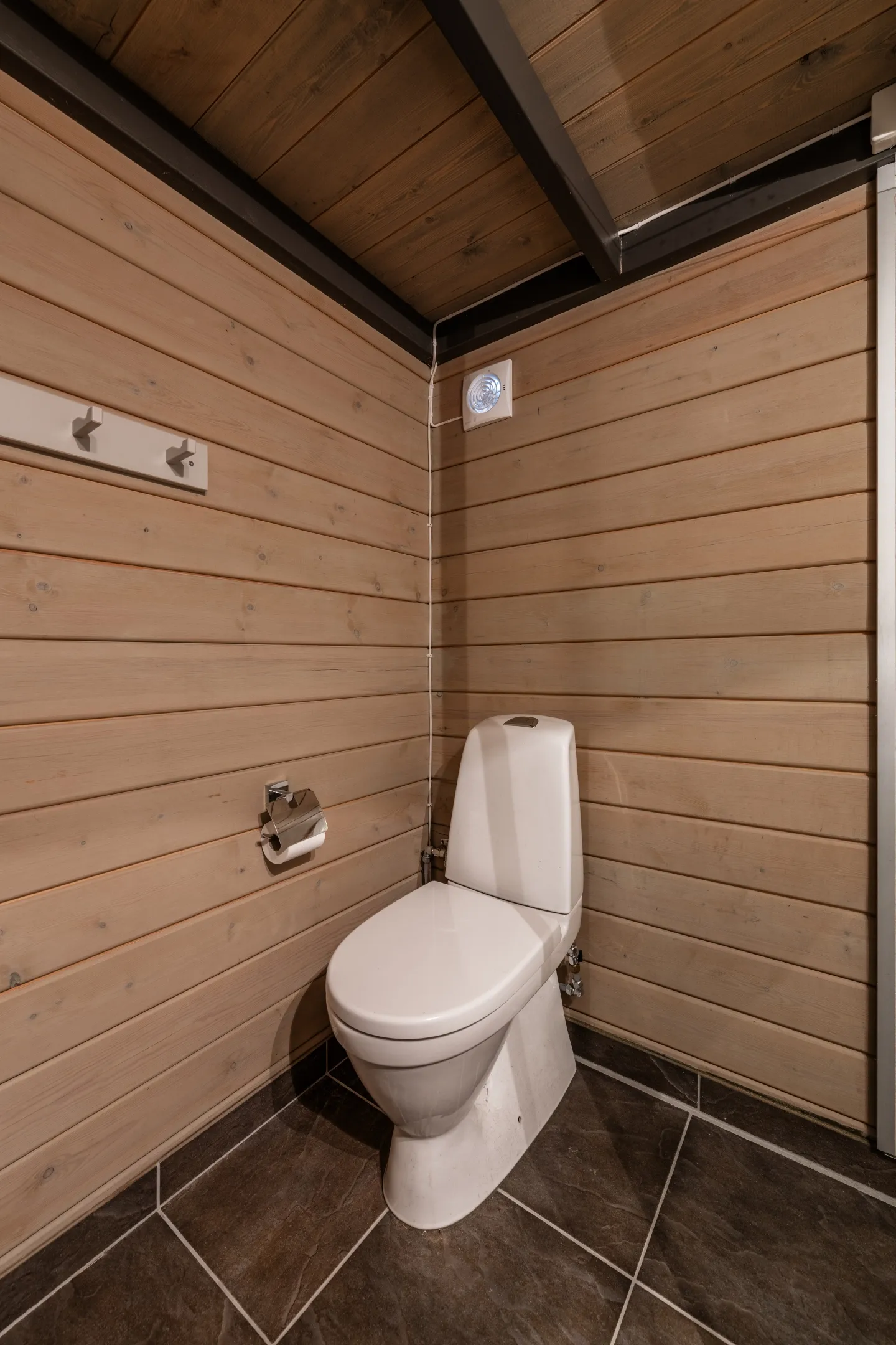 1940s Cabin Retreat with Annex and Garden in Scenic Nesbyen, Norway - View image 41 of 44