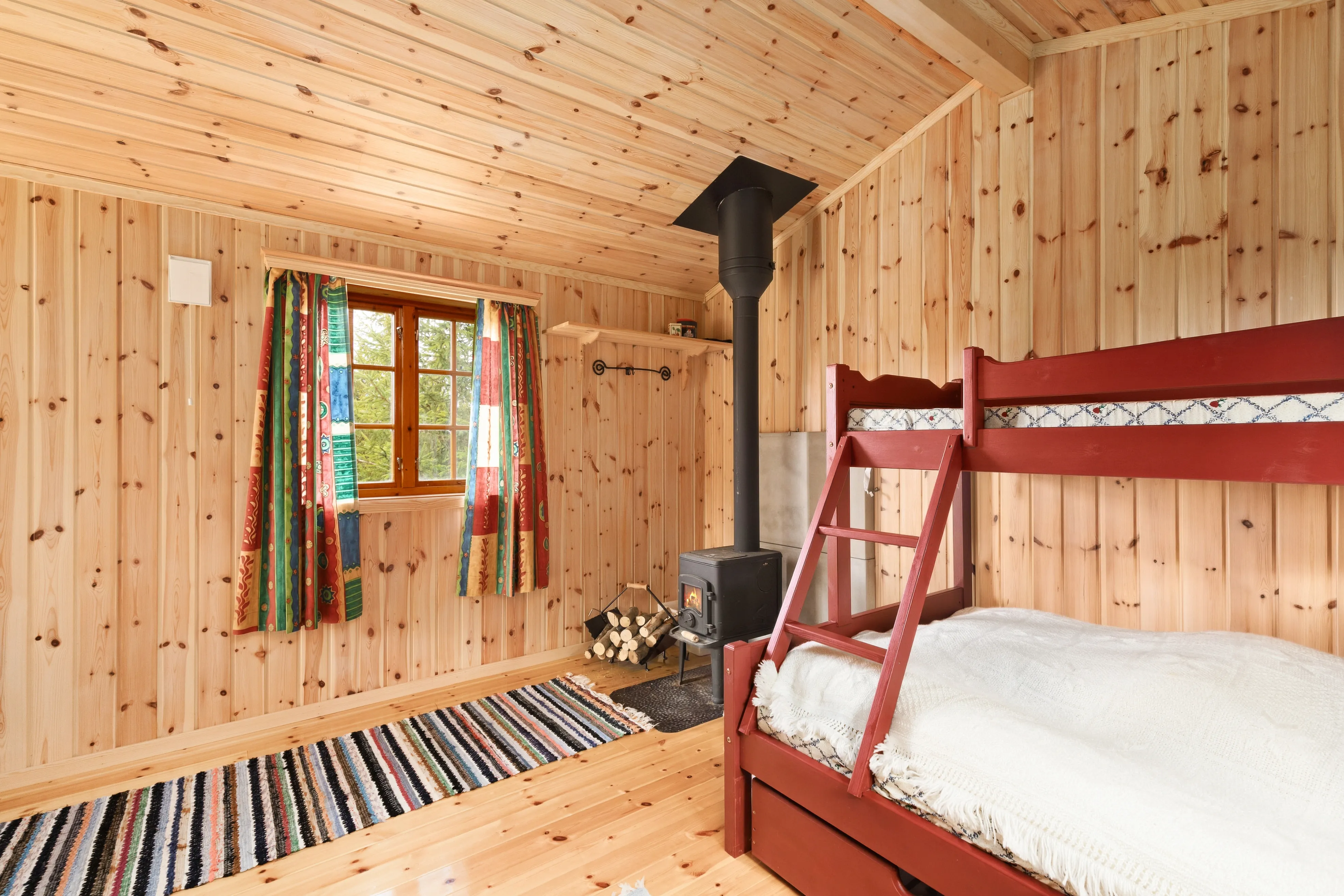 1970s Norwegian Retreat with Terrace and Spa in Veneli - View image 33 of 46