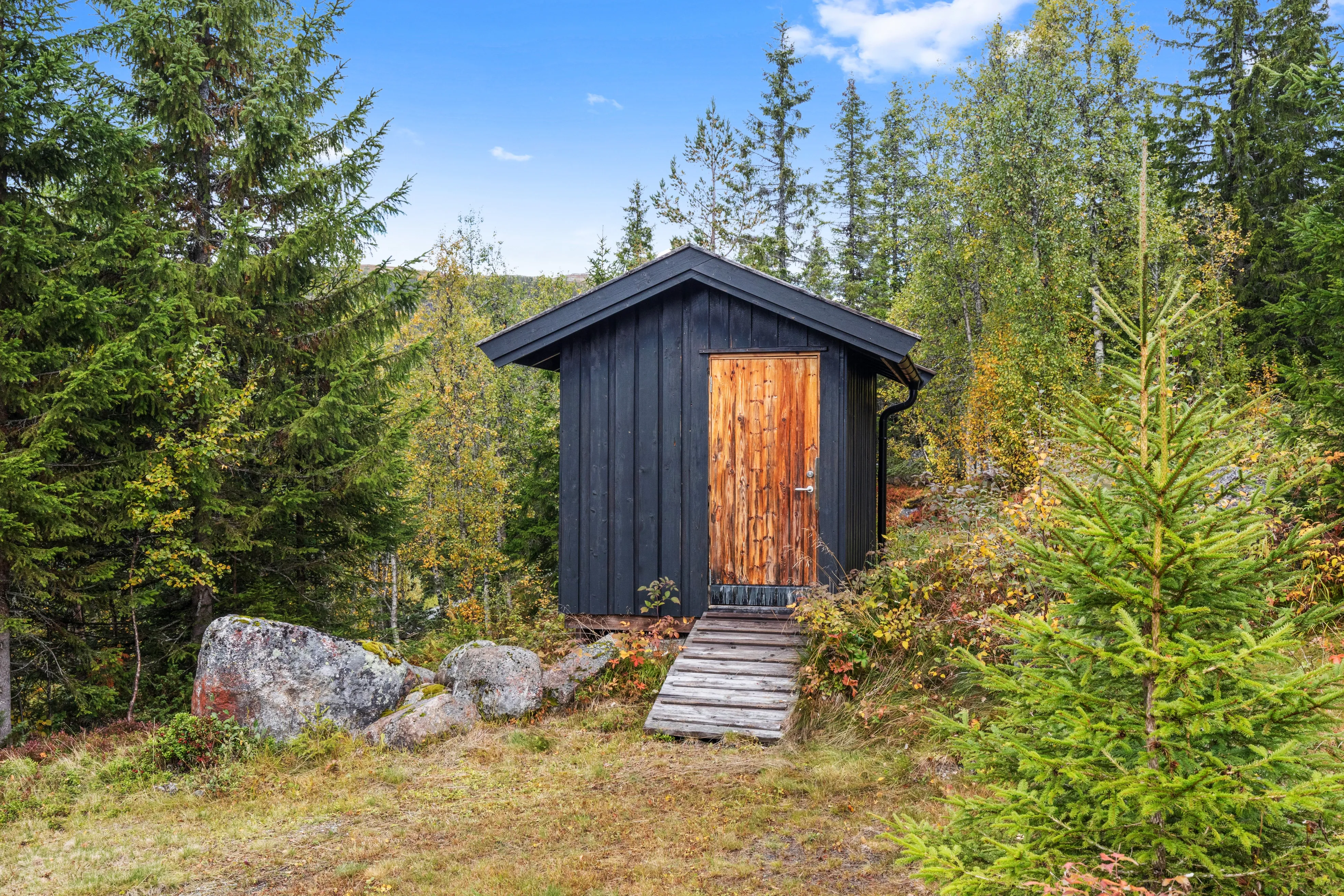 1970s Norwegian Retreat with Terrace and Spa in Veneli - View image 36 of 46