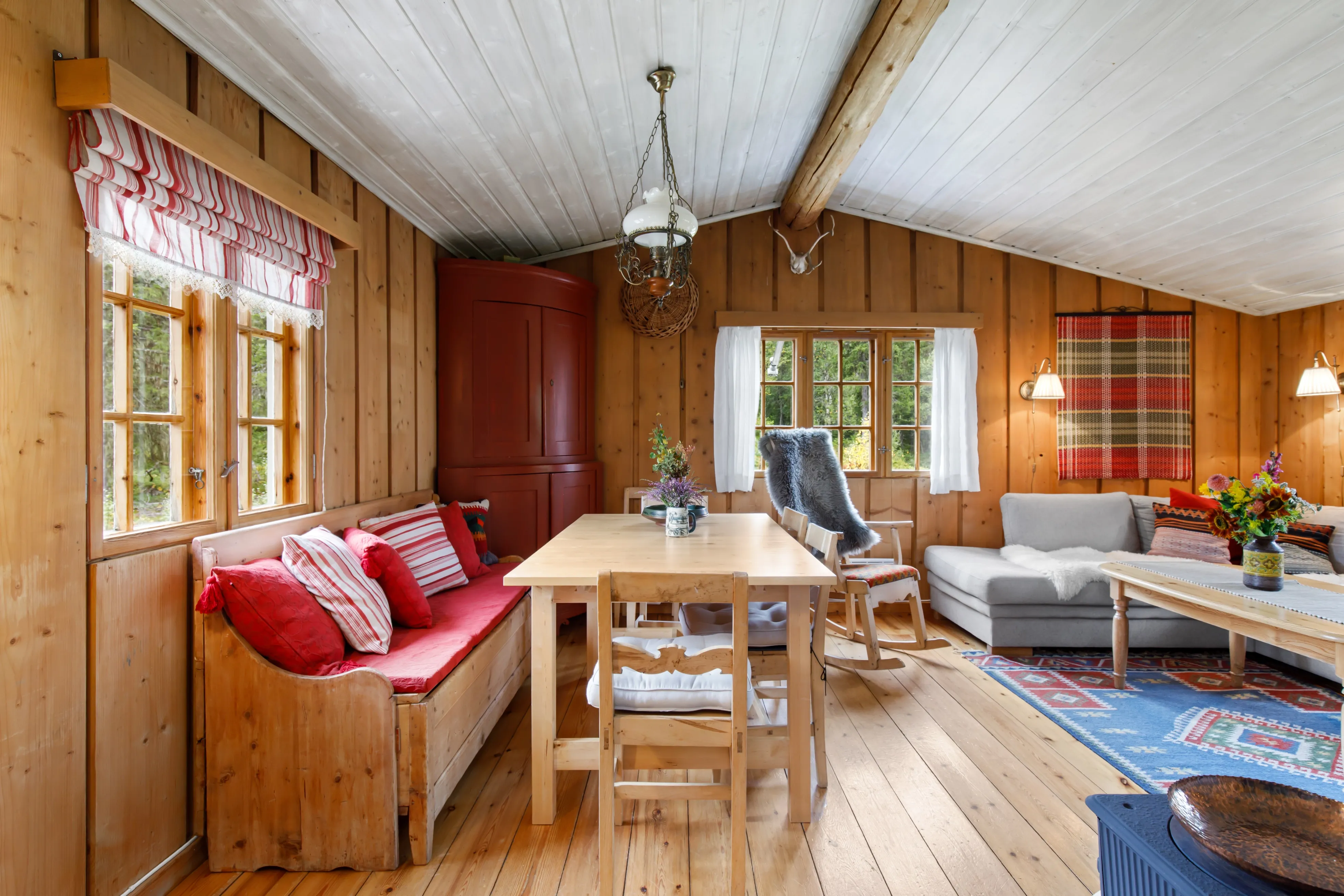 1960s Three-Bedroom Cabin with Terrace in Eggedal, Norway - View image 7 of 49