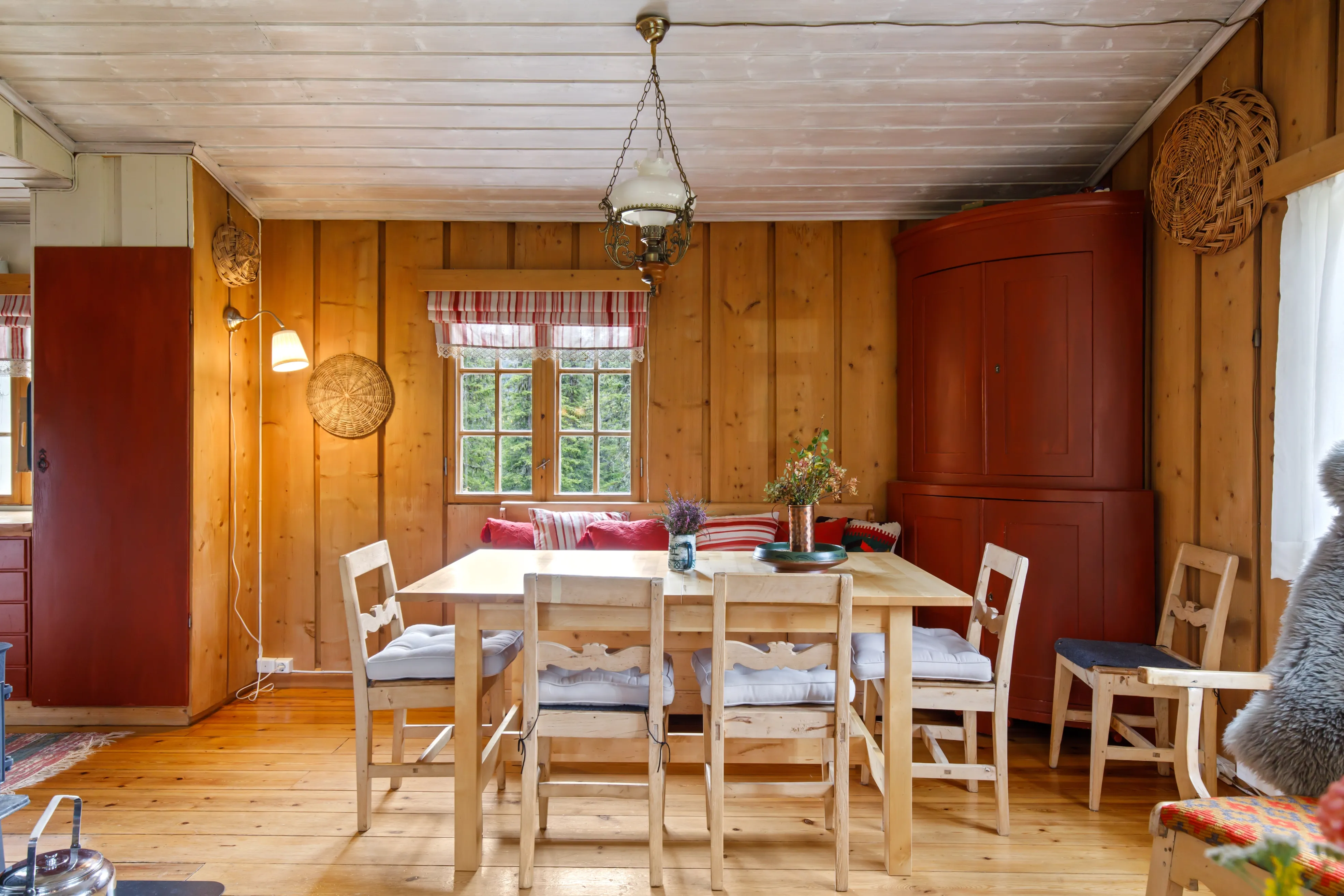1960s Three-Bedroom Cabin with Terrace in Eggedal, Norway - View image 12 of 49