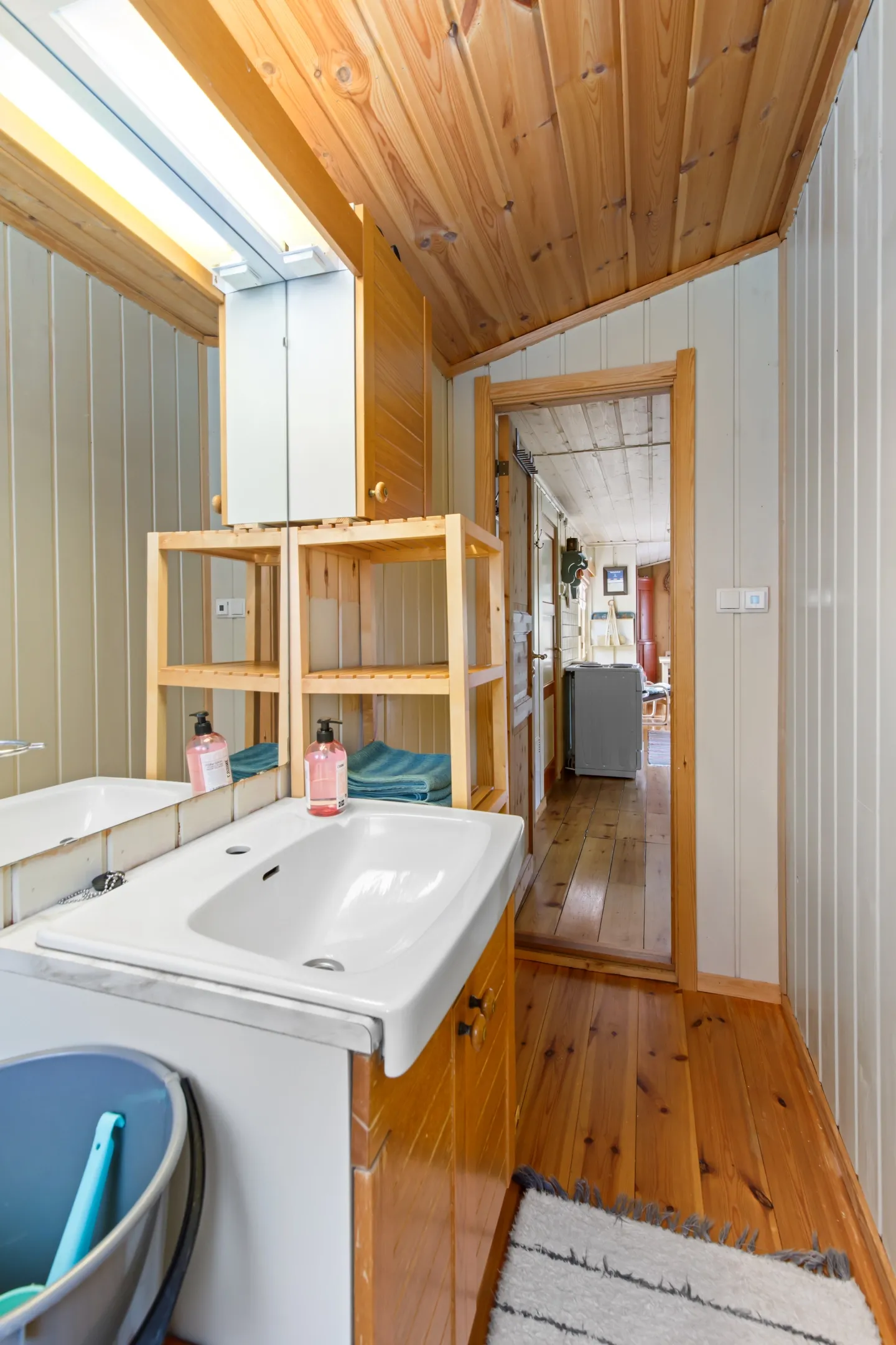 1960s Three-Bedroom Cabin with Terrace in Eggedal, Norway - View image 20 of 49