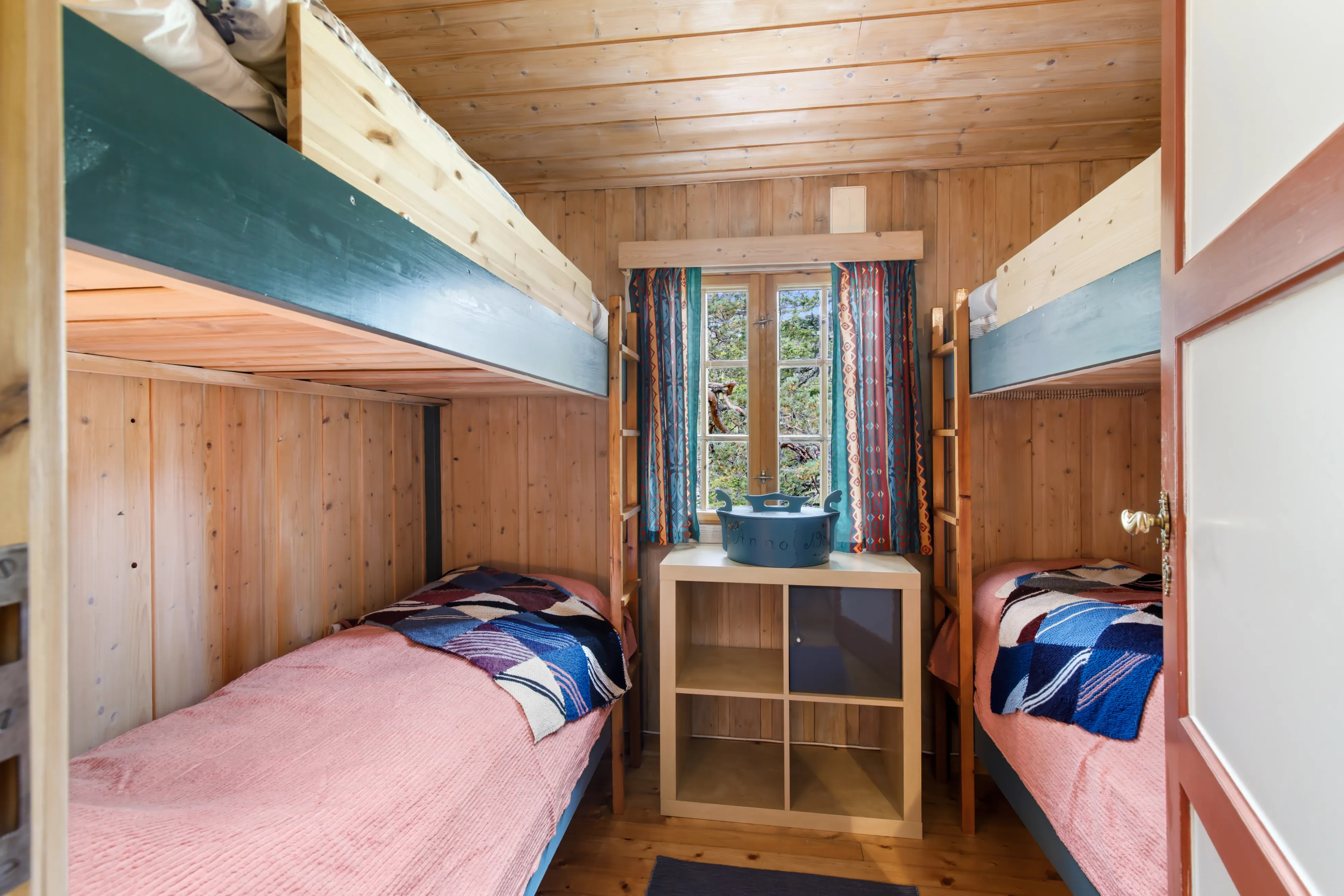 1960s Three-Bedroom Cabin with Terrace in Eggedal, Norway - View image 21 of 49