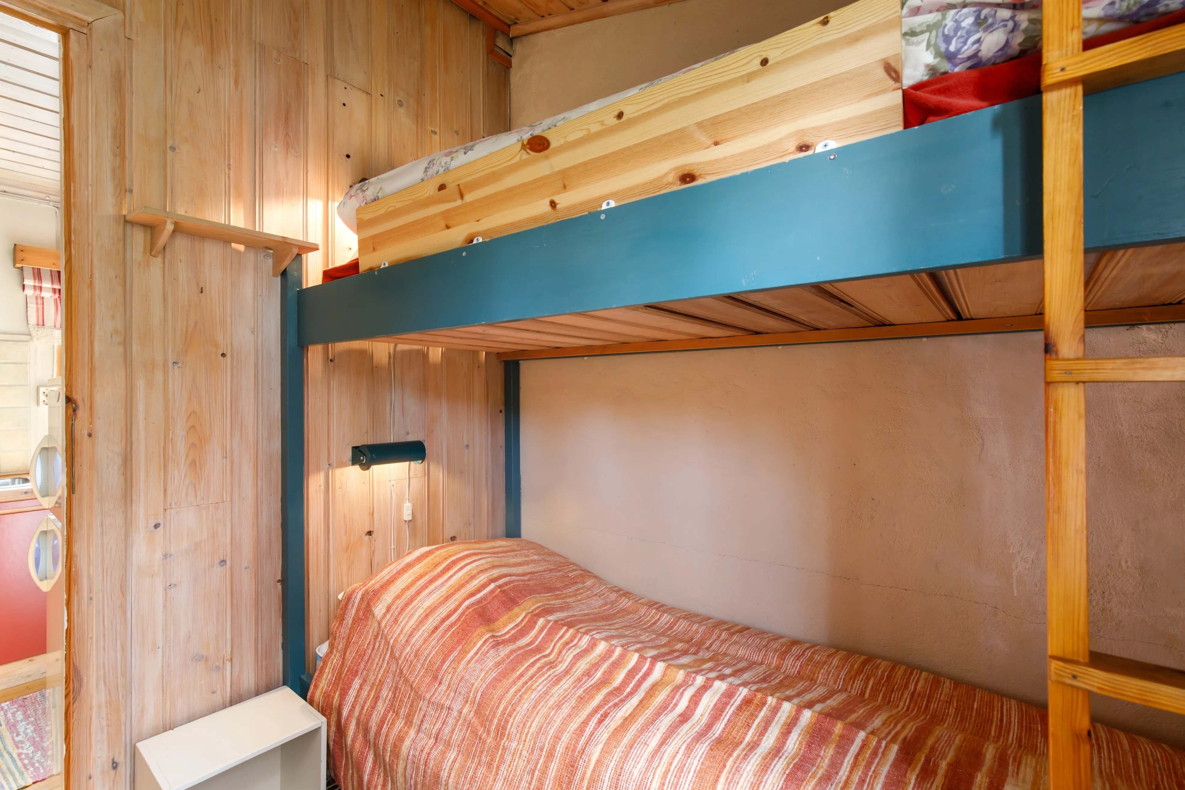 1960s Three-Bedroom Cabin with Terrace in Eggedal, Norway - View image 23 of 49