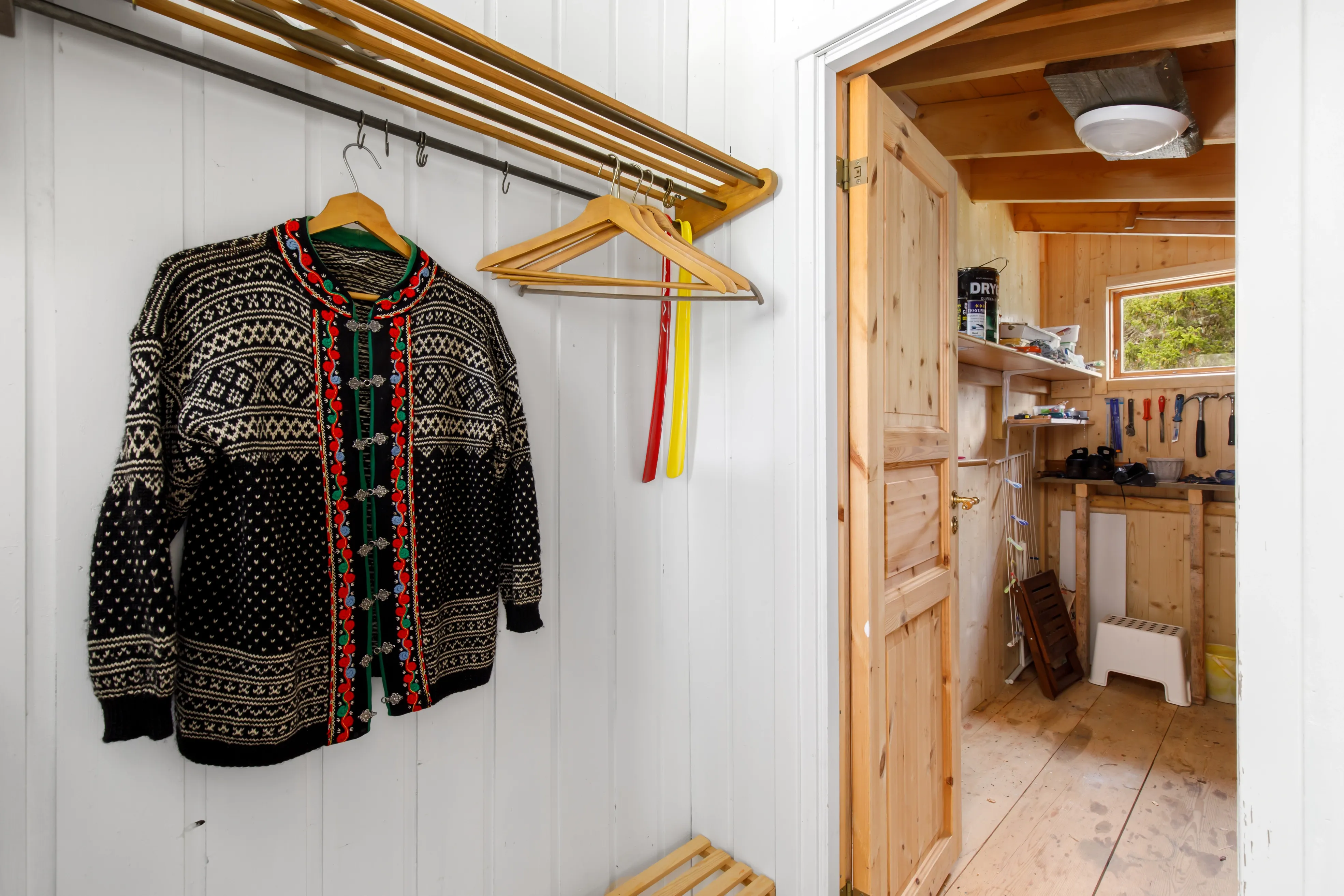 1960s Three-Bedroom Cabin with Terrace in Eggedal, Norway - View image 28 of 49