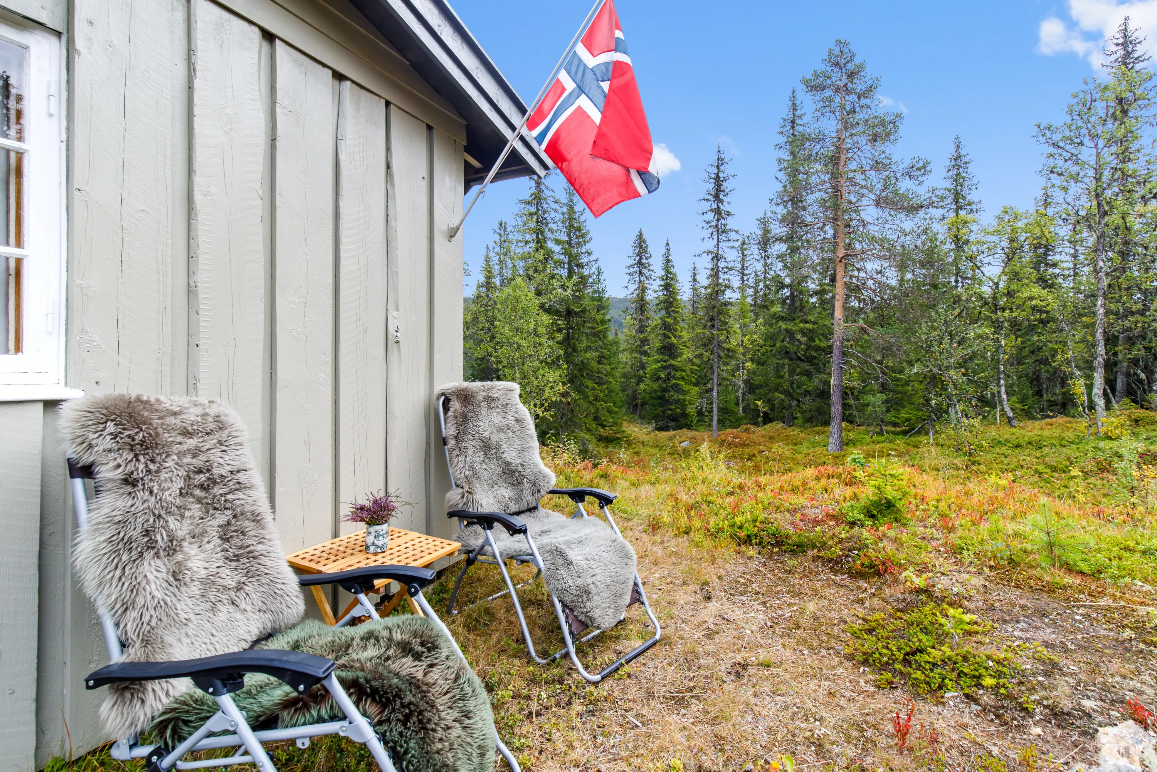 1960s Three-Bedroom Cabin with Terrace in Eggedal, Norway - View image 32 of 49