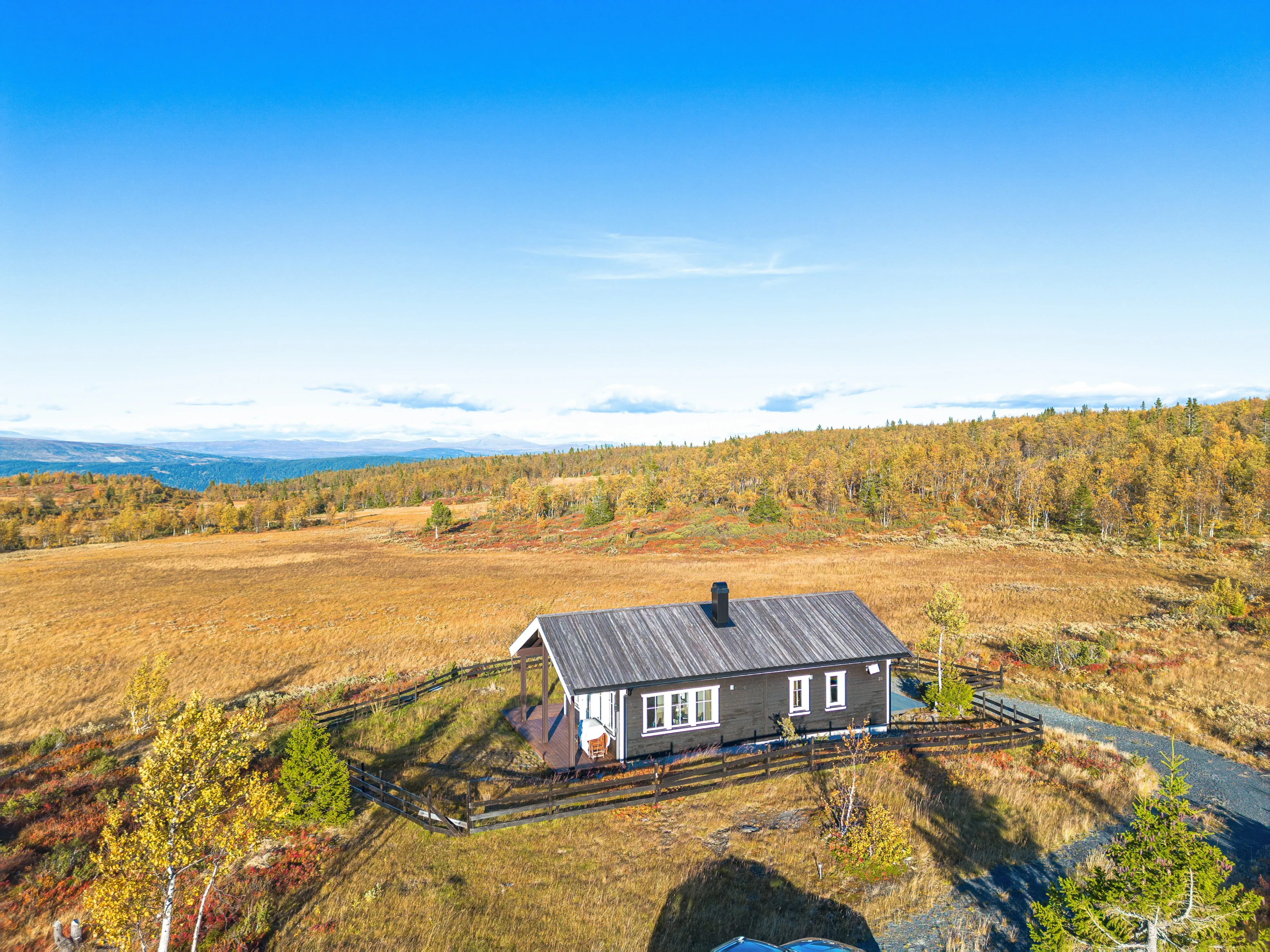 Modern Two-Storey House with Expansive Terrace in Scenic Valdres, Norway - Image 2