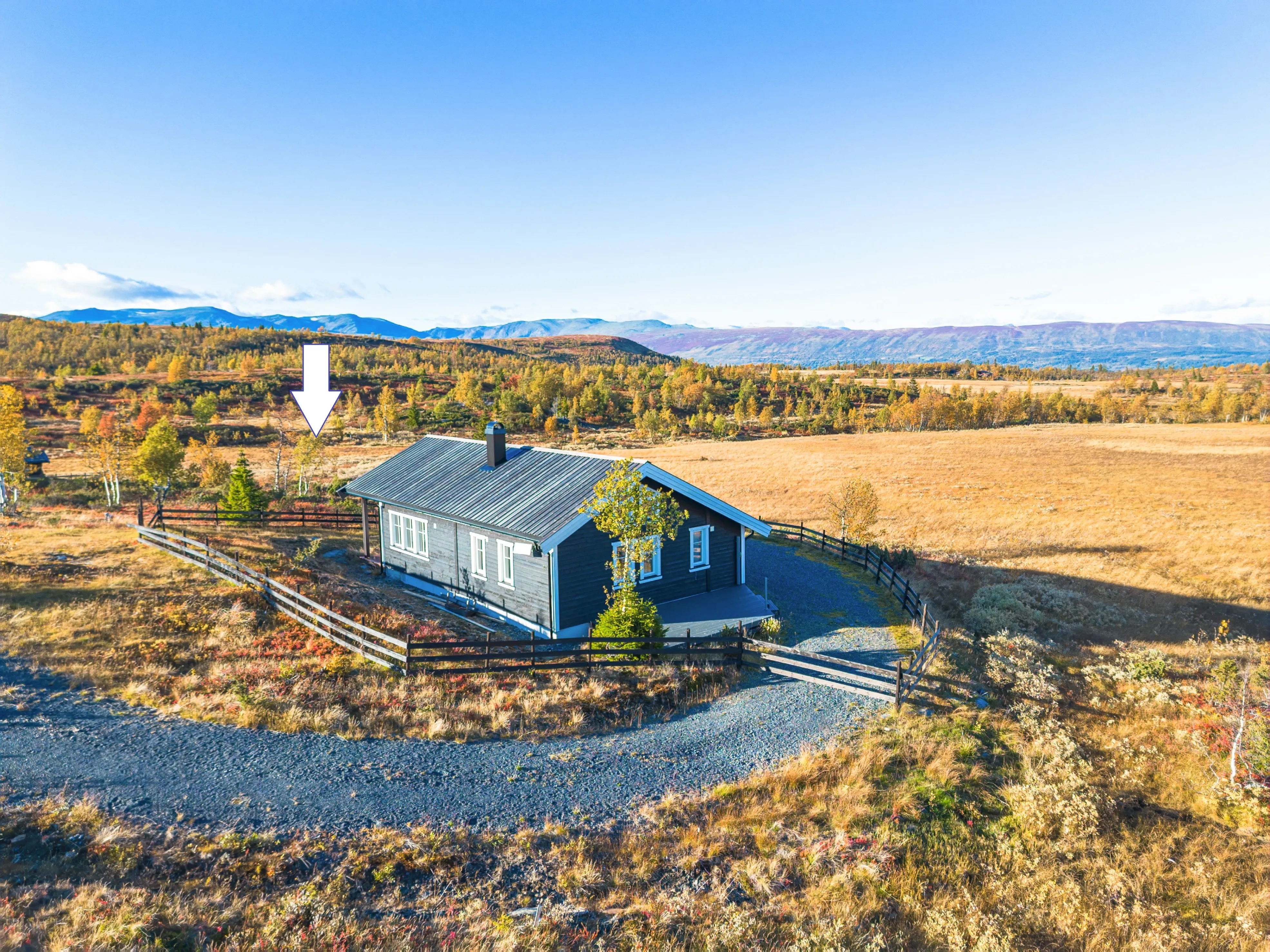 Modern Two-Storey House with Expansive Terrace in Scenic Valdres, Norway - View image 27 of 37