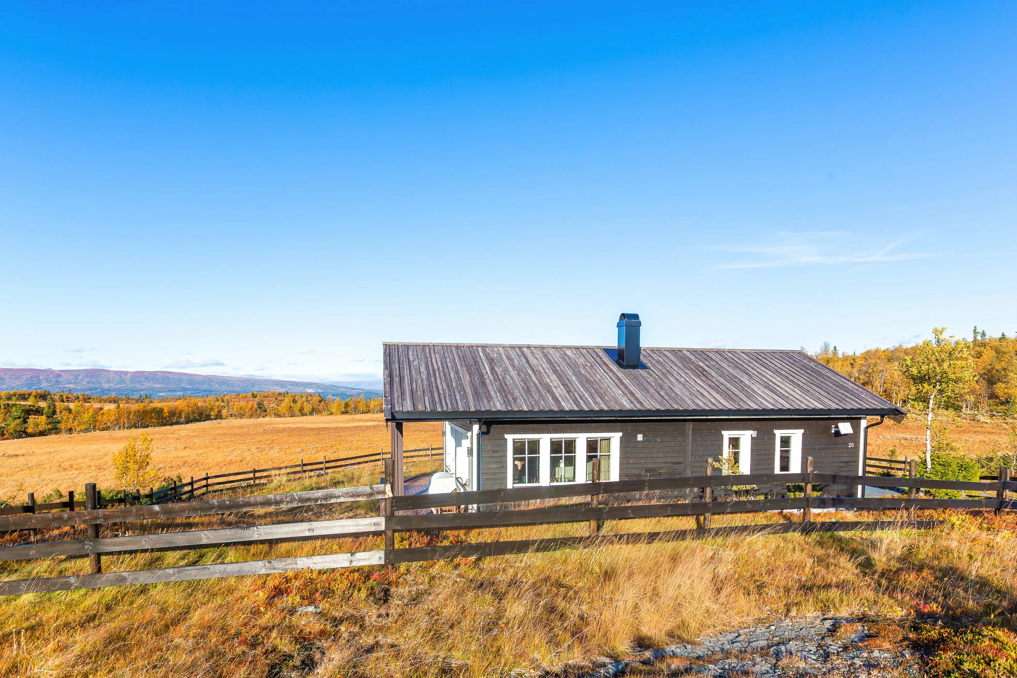 Modern Two-Storey House with Expansive Terrace in Scenic Valdres, Norway - View image 33 of 37