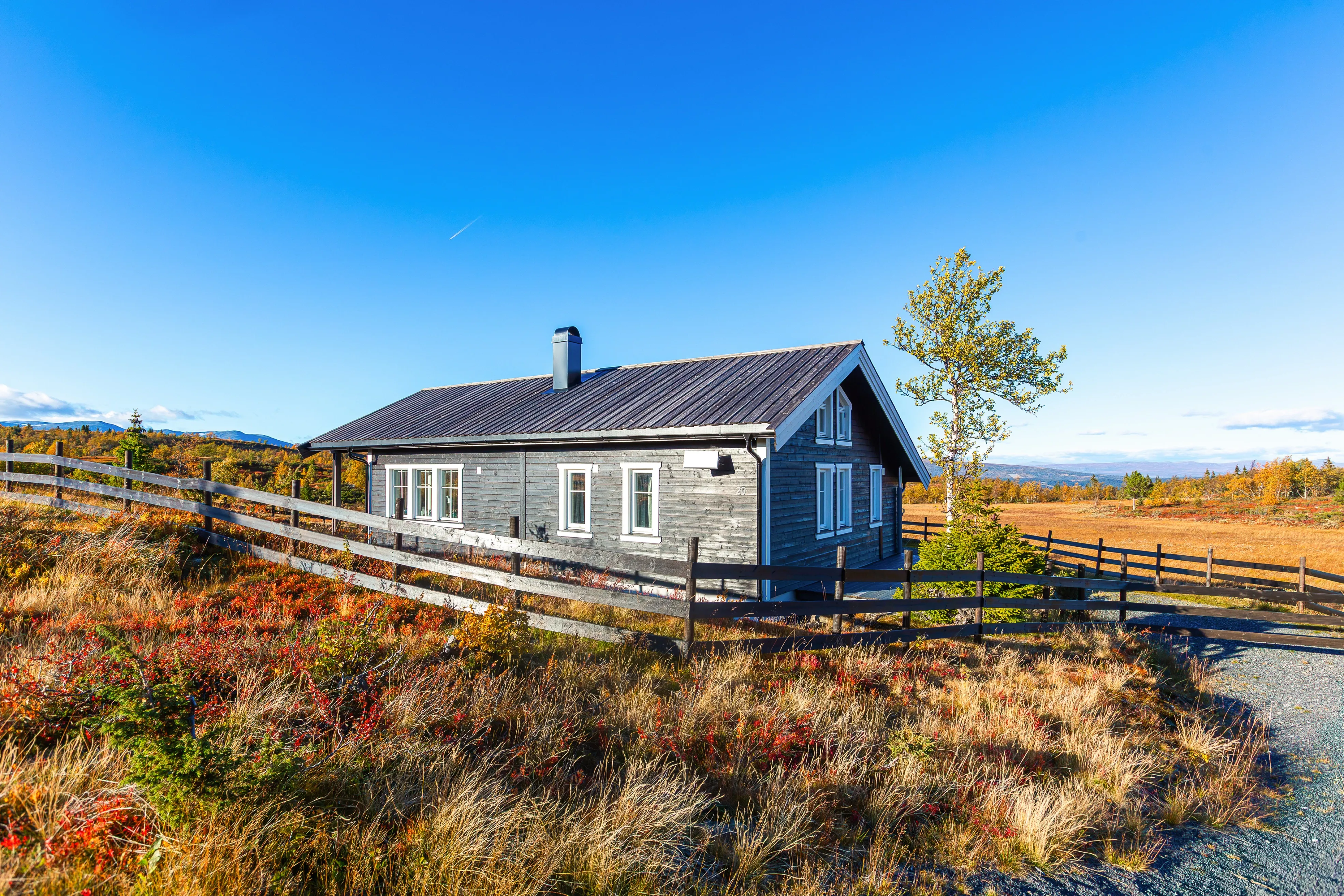 Modern Two-Storey House with Expansive Terrace in Scenic Valdres, Norway - View image 34 of 37