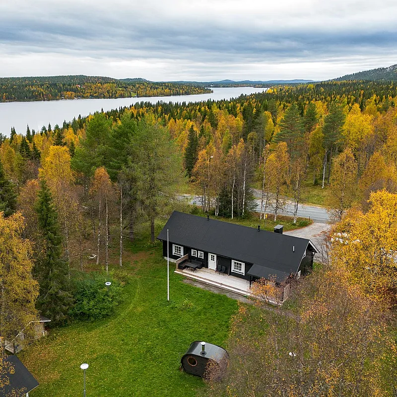 Historic 3-Bedroom Cabin with Expansive Garden in Kuusamo, Finland