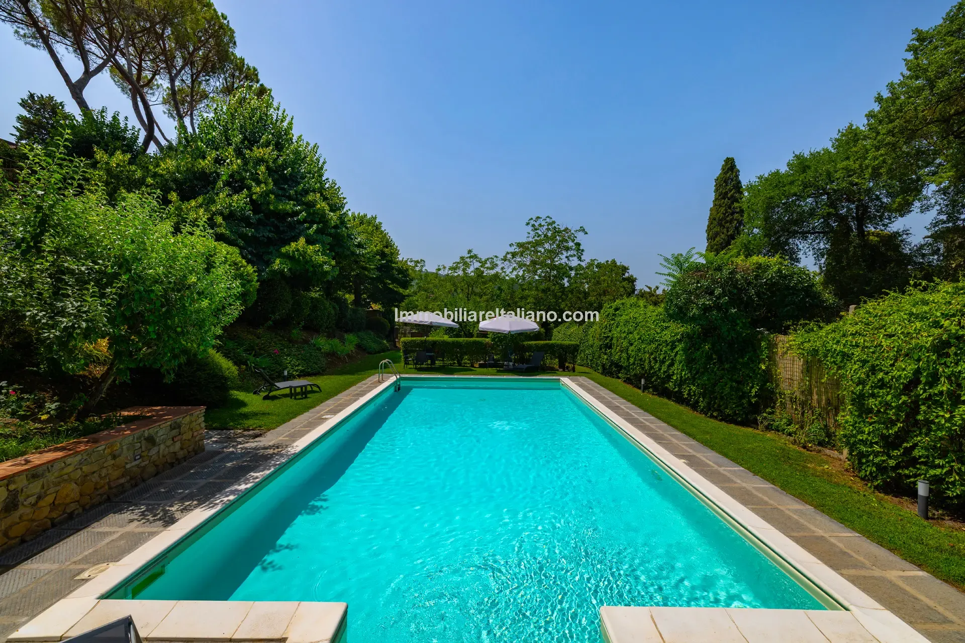 Art Nouveau Villa in Tuscany: 7 Bedrooms, Pool, Guest Apartment - View image 13 of 49