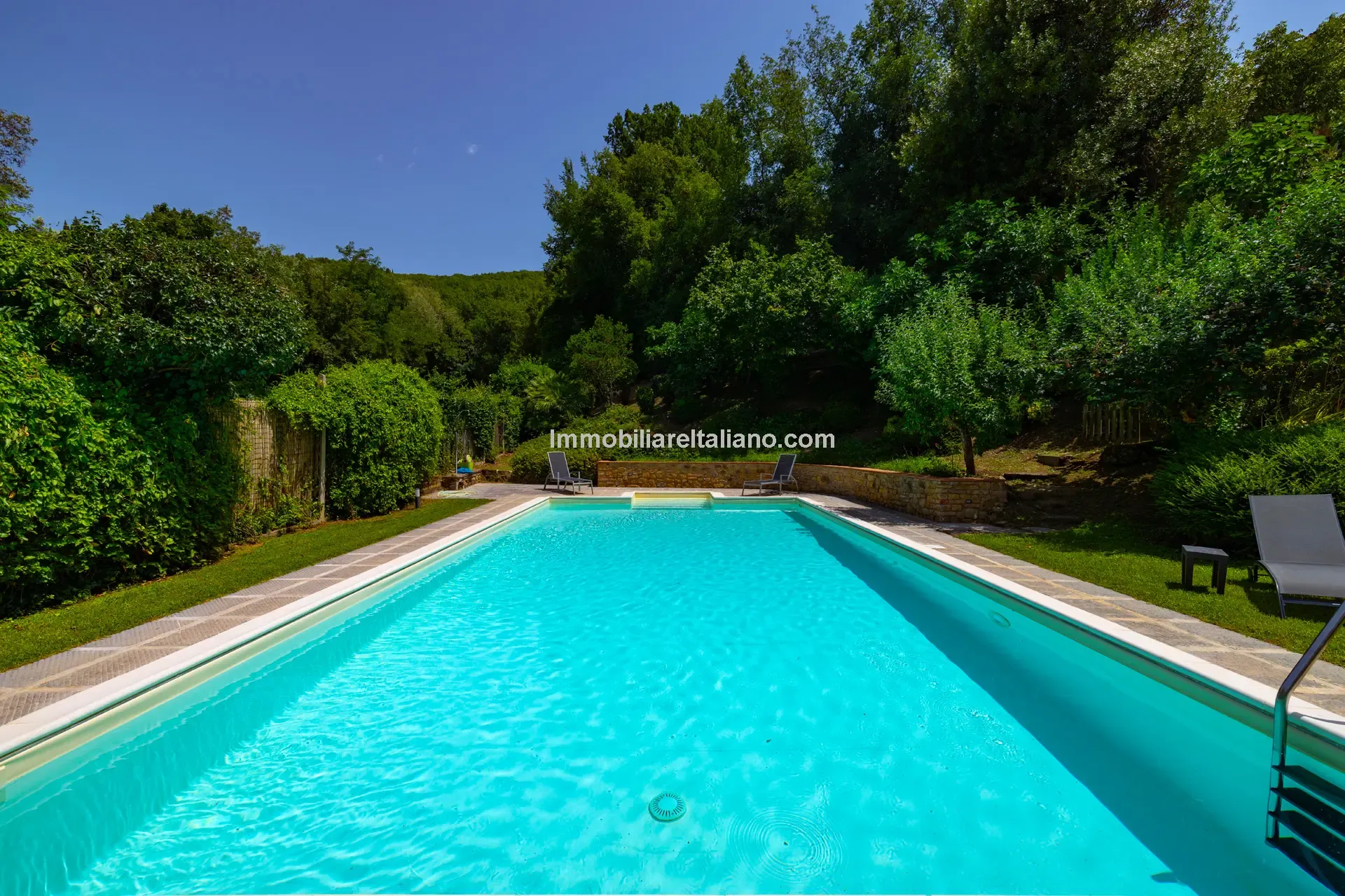 Art Nouveau Villa in Tuscany: 7 Bedrooms, Pool, Guest Apartment - View image 15 of 49