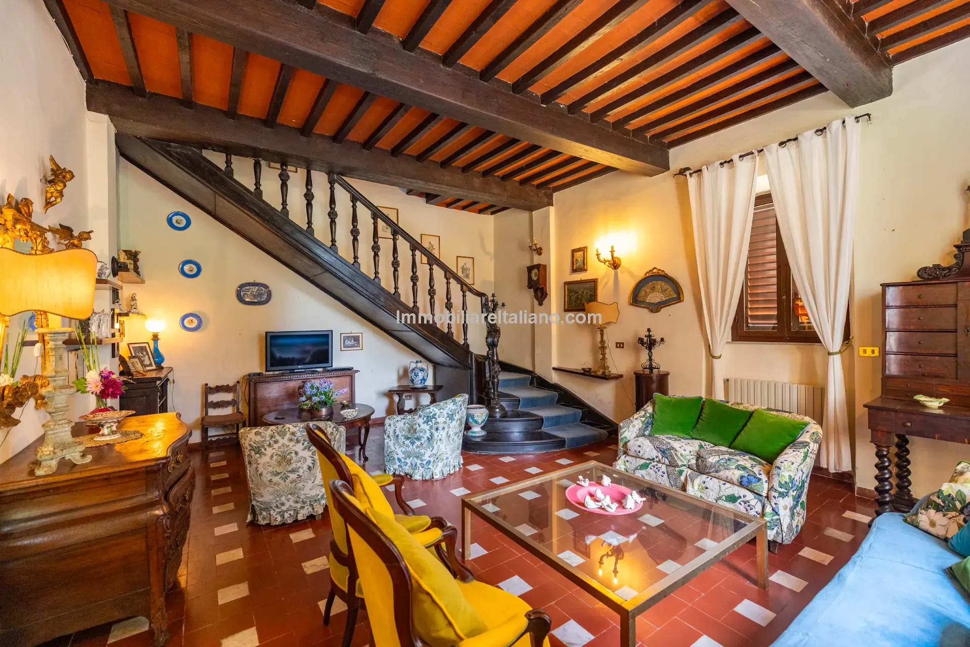 Art Nouveau Villa in Tuscany: 7 Bedrooms, Pool, Guest Apartment - View image 27 of 49
