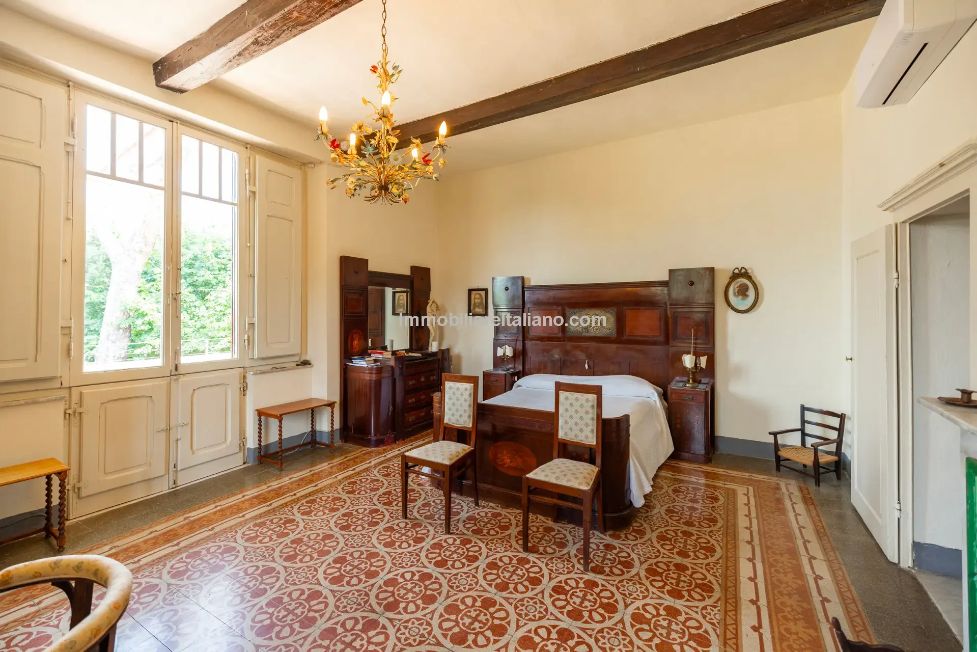 Art Nouveau Villa in Tuscany: 7 Bedrooms, Pool, Guest Apartment - View image 36 of 49