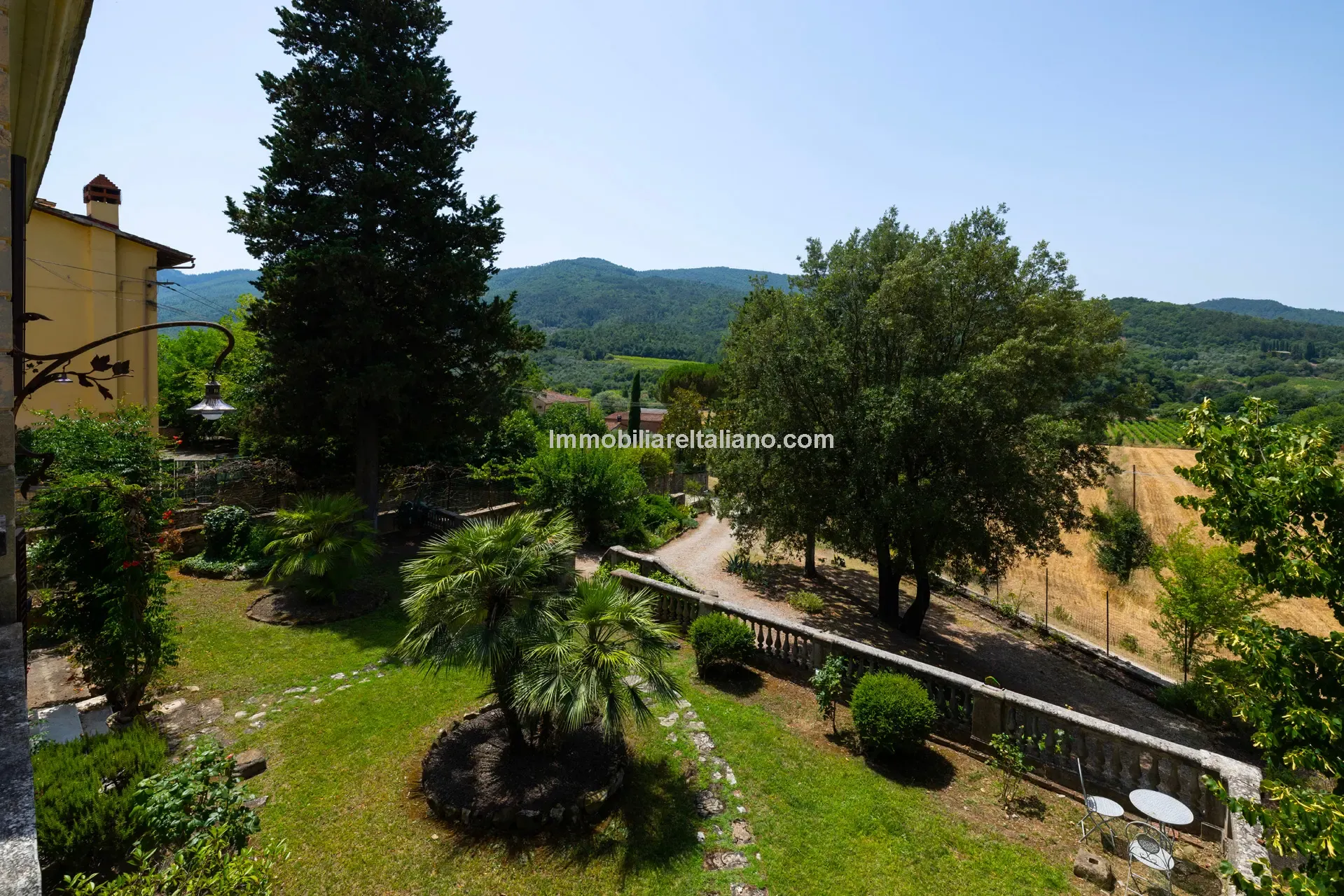 Art Nouveau Villa in Tuscany: 7 Bedrooms, Pool, Guest Apartment - View image 41 of 49