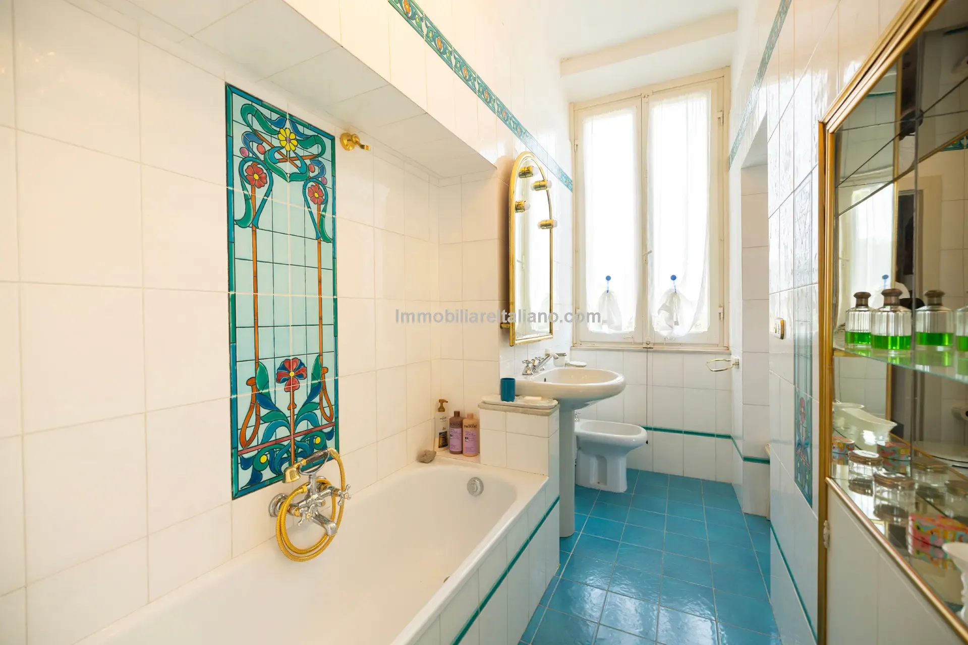 Art Nouveau Villa in Tuscany: 7 Bedrooms, Pool, Guest Apartment - View image 47 of 49