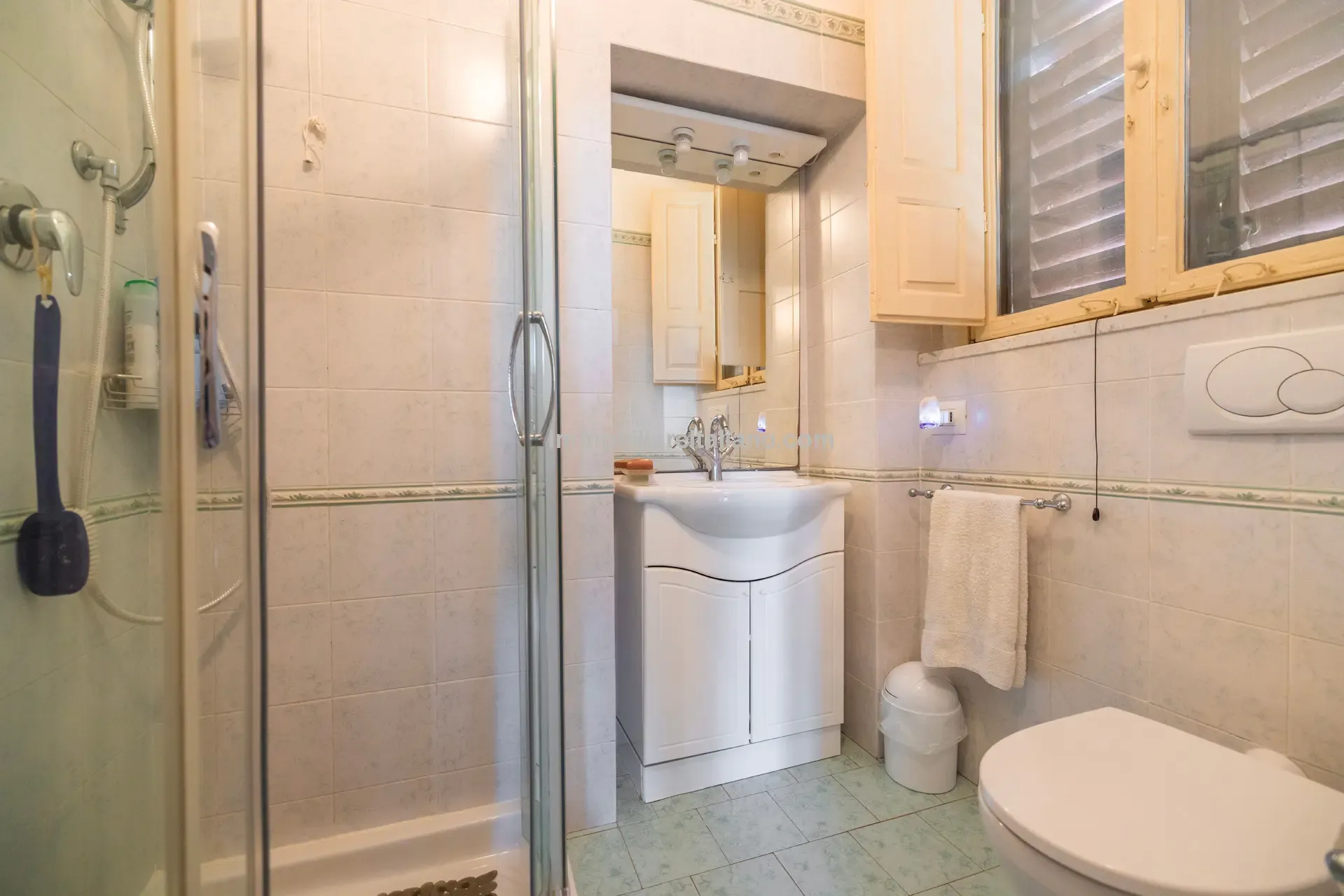Art Nouveau Villa in Tuscany: 7 Bedrooms, Pool, Guest Apartment - View image 48 of 49