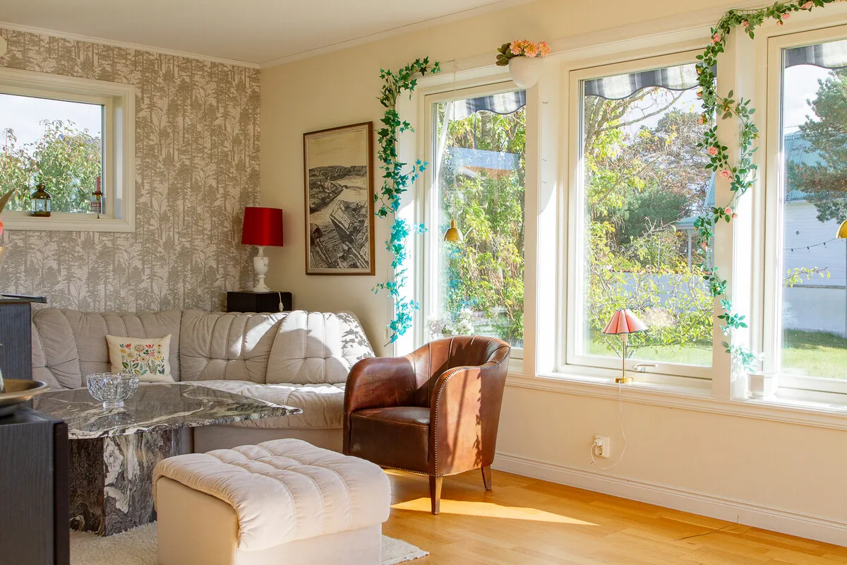 1980s Family Villa with Garden and Balcony in Central Dalarö, Sweden - View image 24 of 40