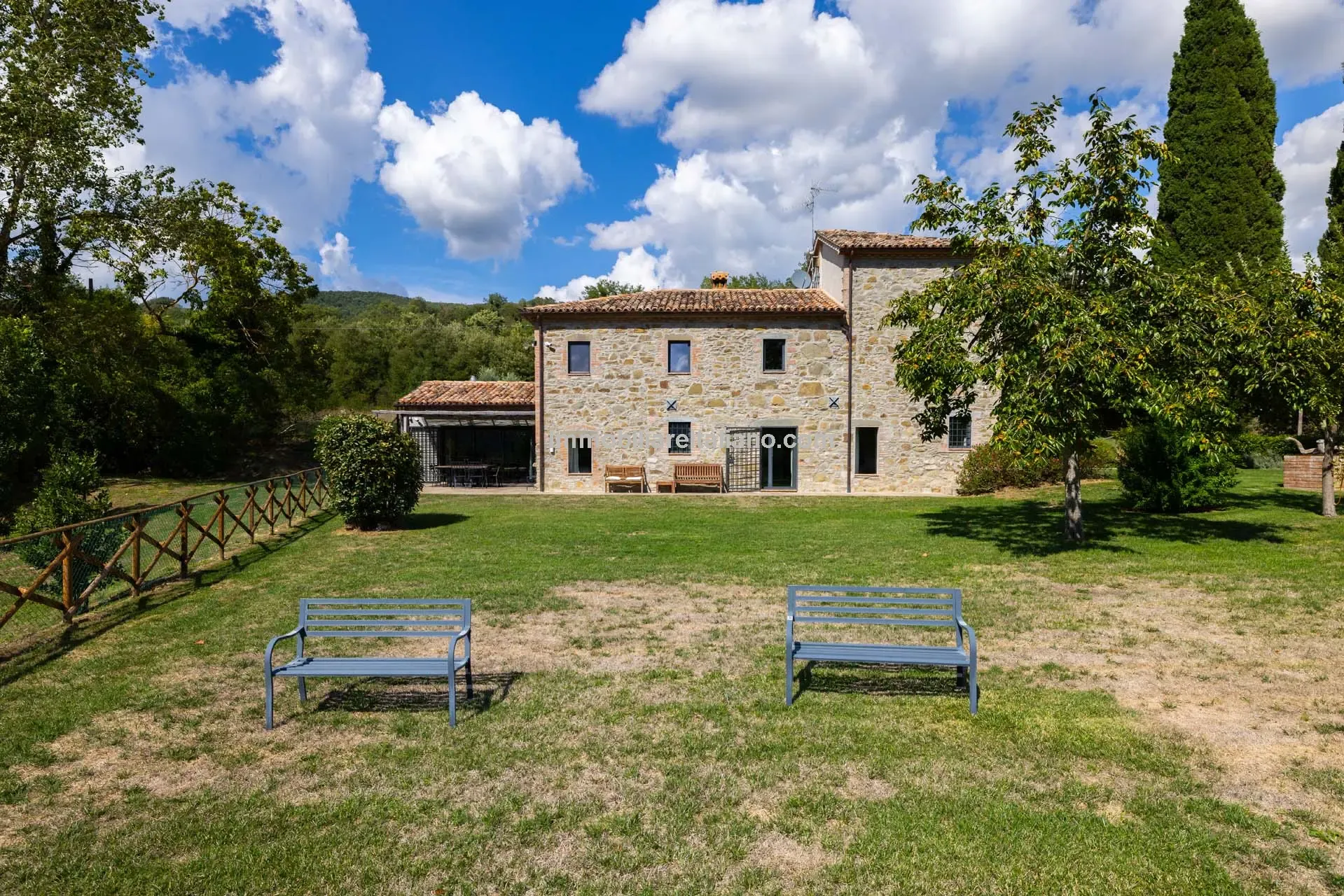 Modern 6-Bedroom Country House with Expansive Land in Todi, Umbria - View image 13 of 58