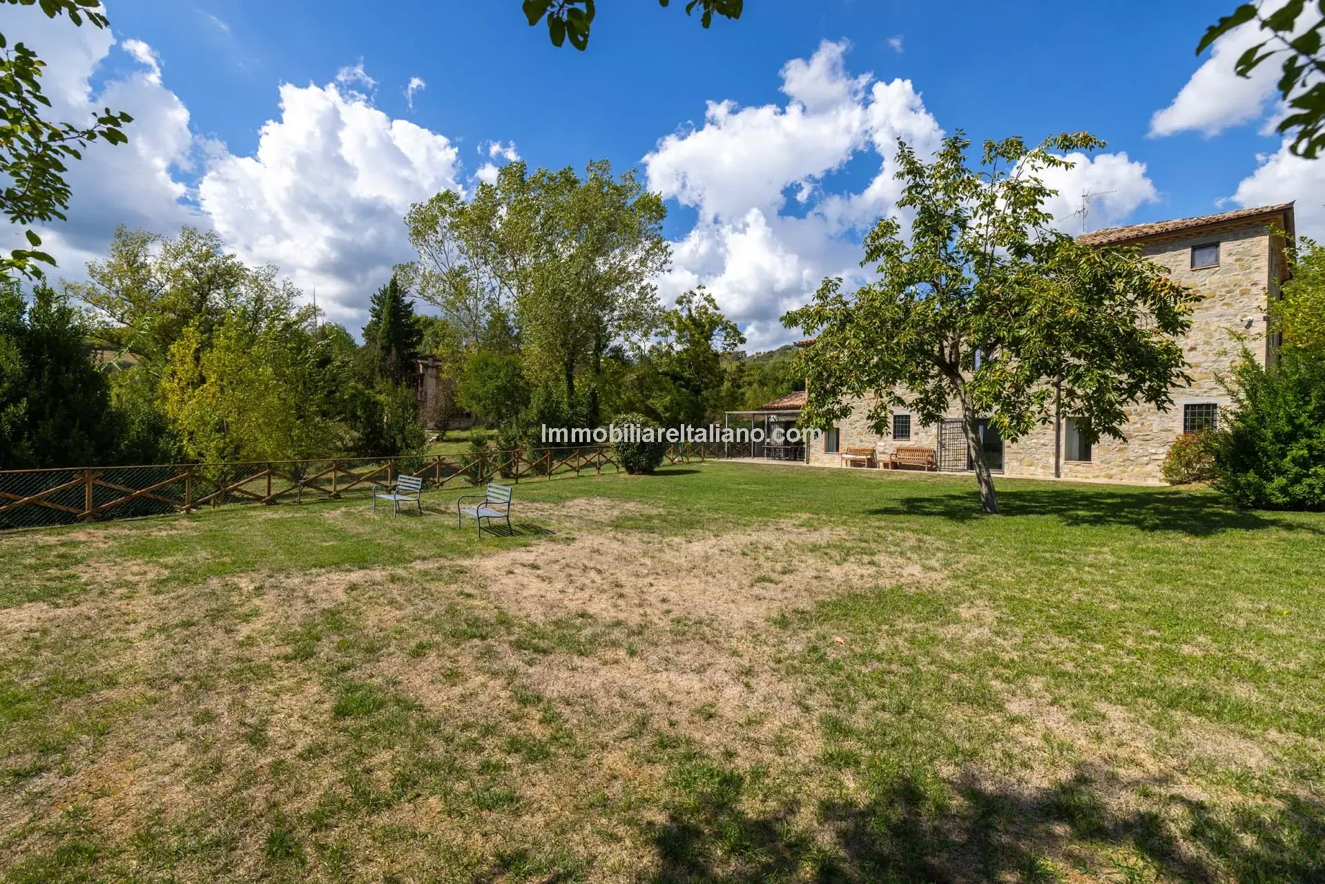 Modern 6-Bedroom Country House with Expansive Land in Todi, Umbria - View image 14 of 58