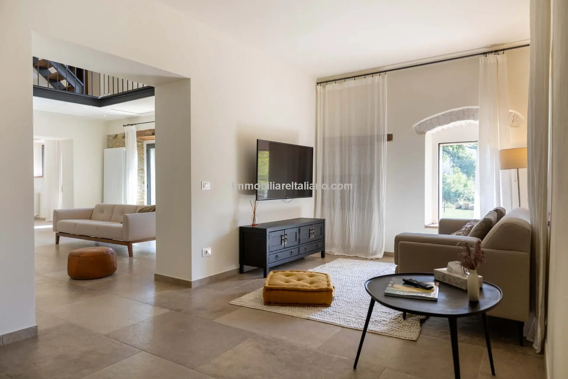 Modern 6-Bedroom Country House with Expansive Land in Todi, Umbria - View image 25 of 58