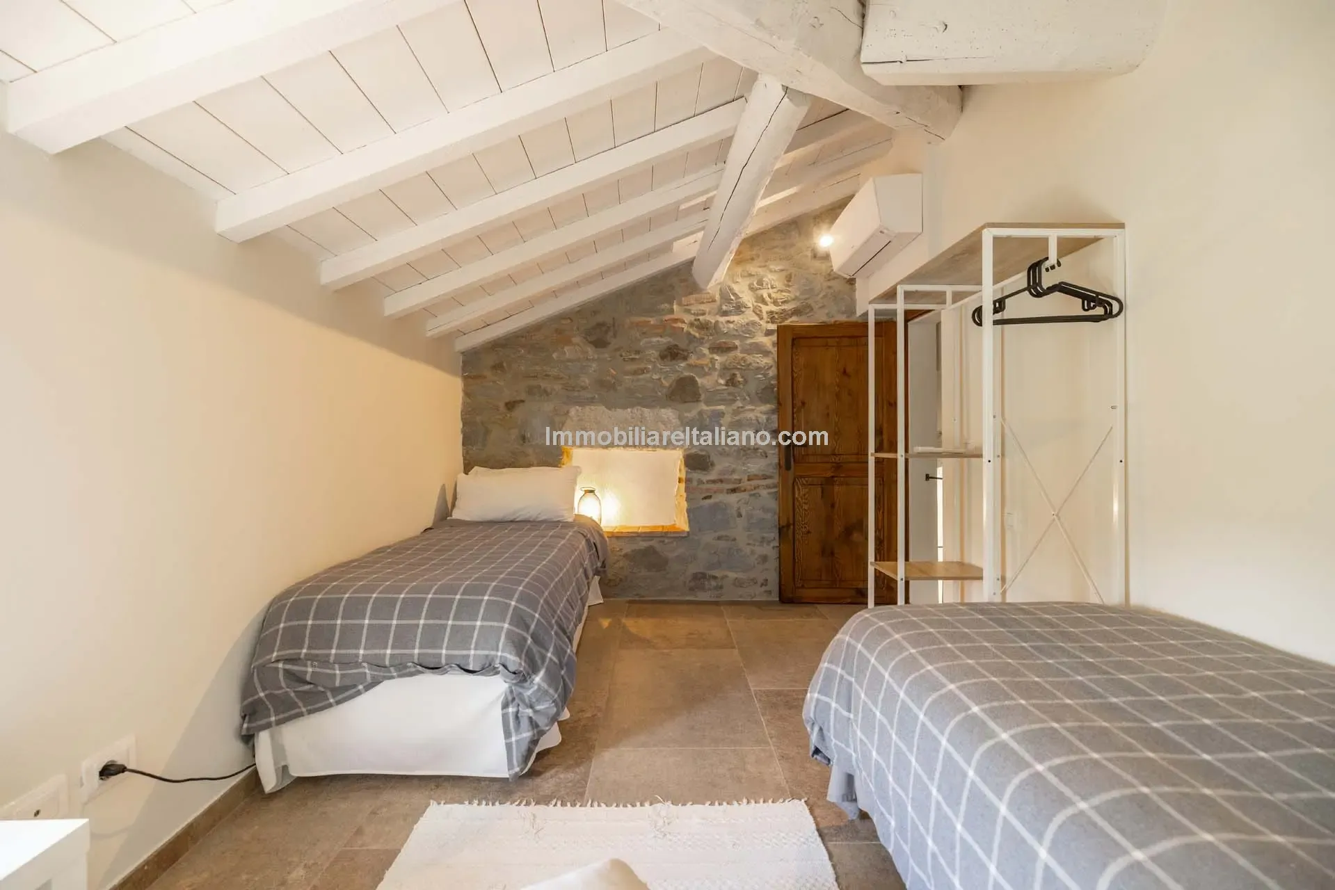 Modern 6-Bedroom Country House with Expansive Land in Todi, Umbria - View image 54 of 58