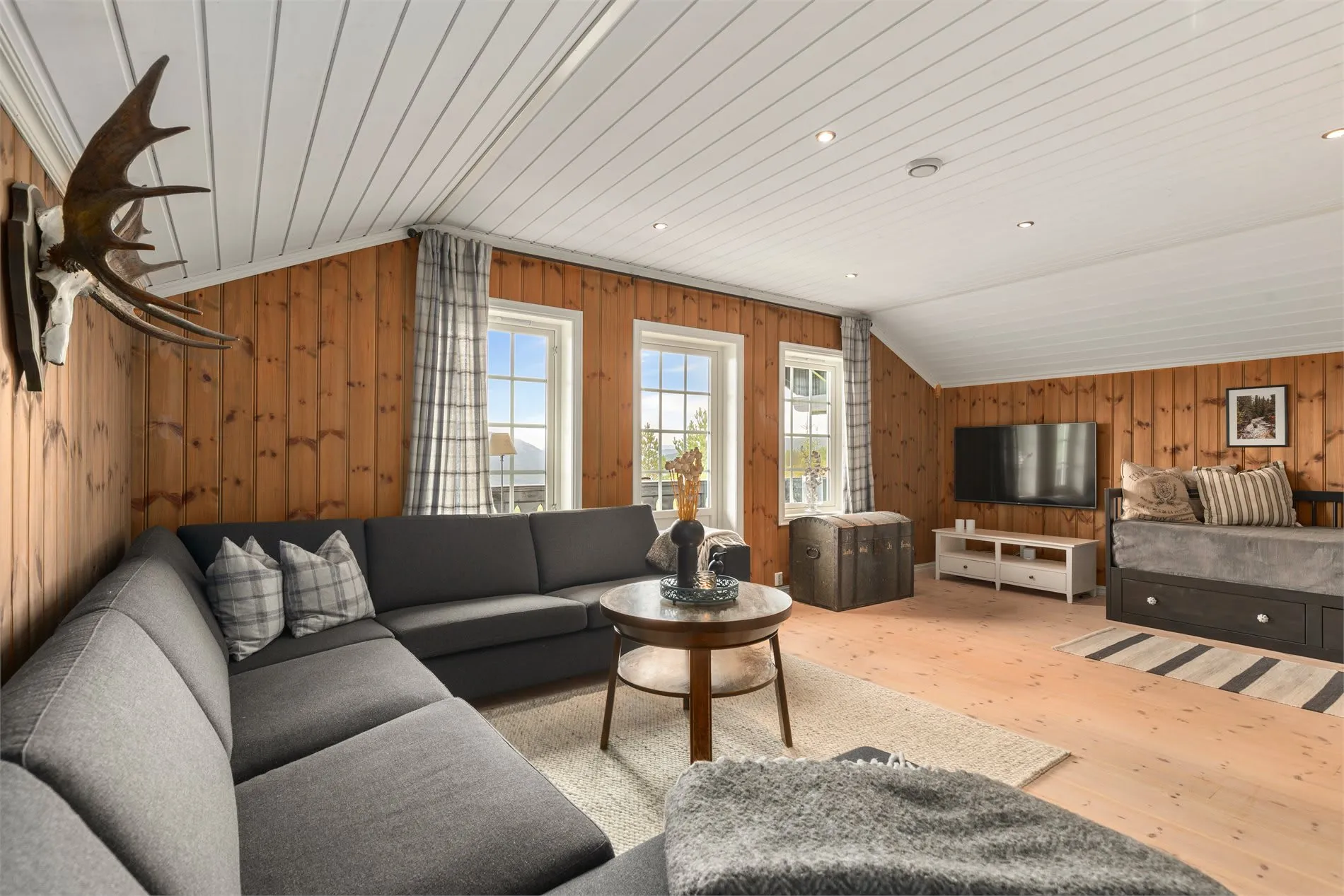 Moderne landsted med 6 soveværelser og stor terrasse i Krøderen, Norge - Vis billede 27 af 41