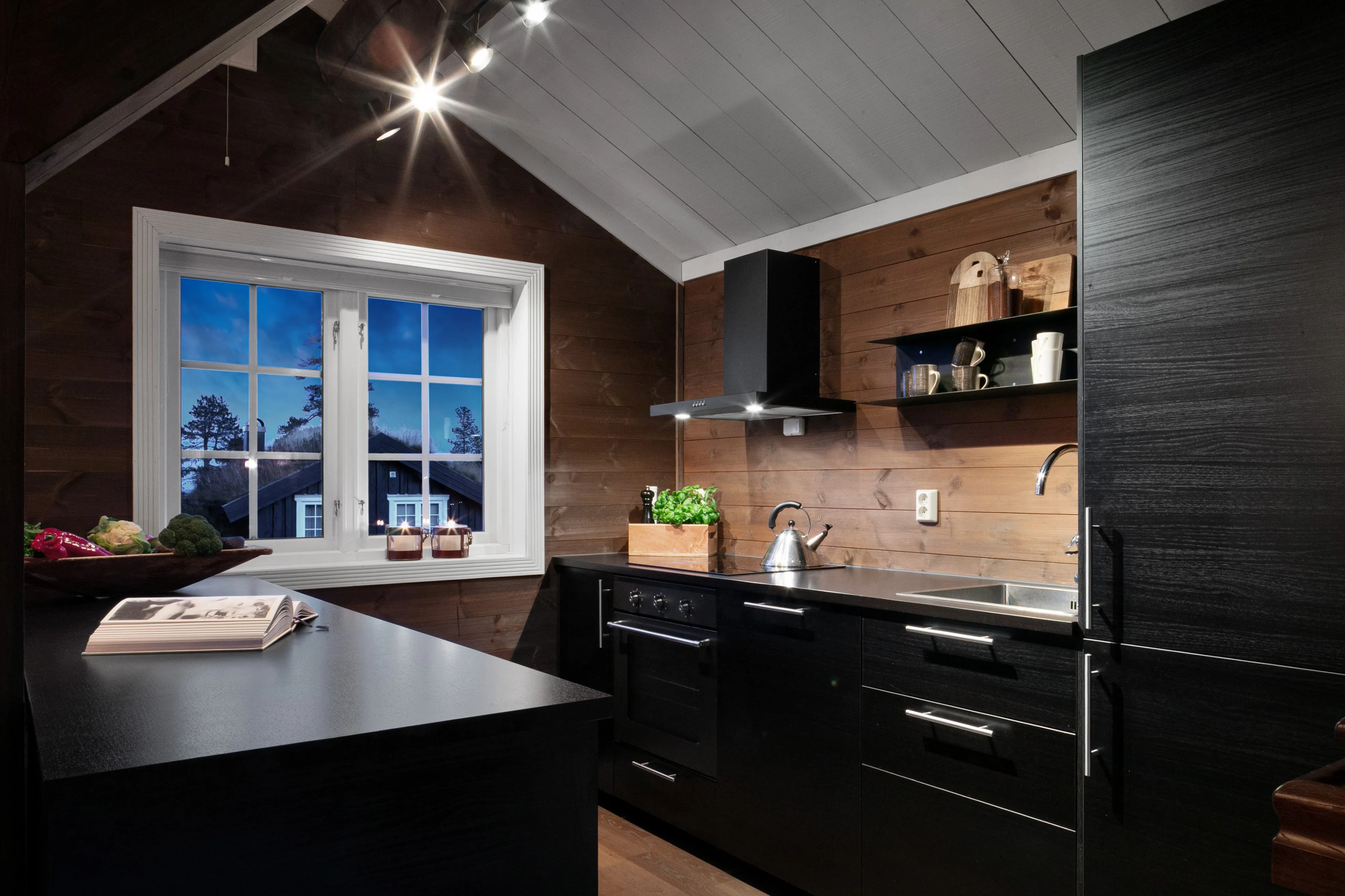 Modern 3-Bedroom Ski-in/Ski-out Cabin in Budor, Norway - View image 26 of 49