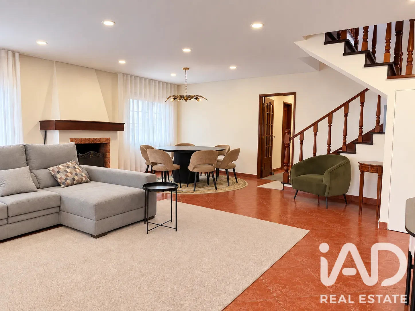 4-Bedroom Furnished Home with Garden and Terrace in Sintra, Portugal - View image 9 of 30