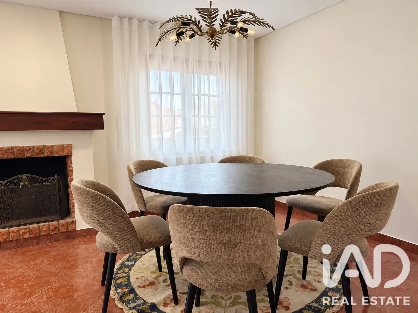 4-Bedroom Furnished Home with Garden and Terrace in Sintra, Portugal - View image 10 of 30