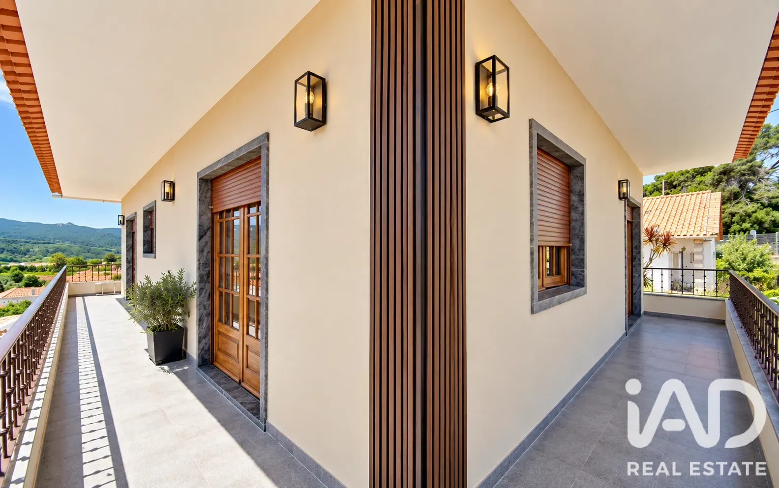 4-Bedroom Furnished Home with Garden and Terrace in Sintra, Portugal - View image 12 of 30