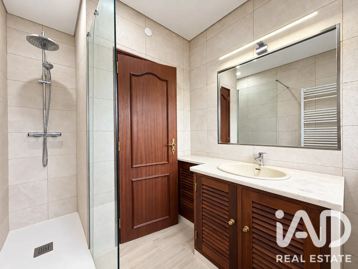 4-Bedroom Furnished Home with Garden and Terrace in Sintra, Portugal - View image 20 of 30