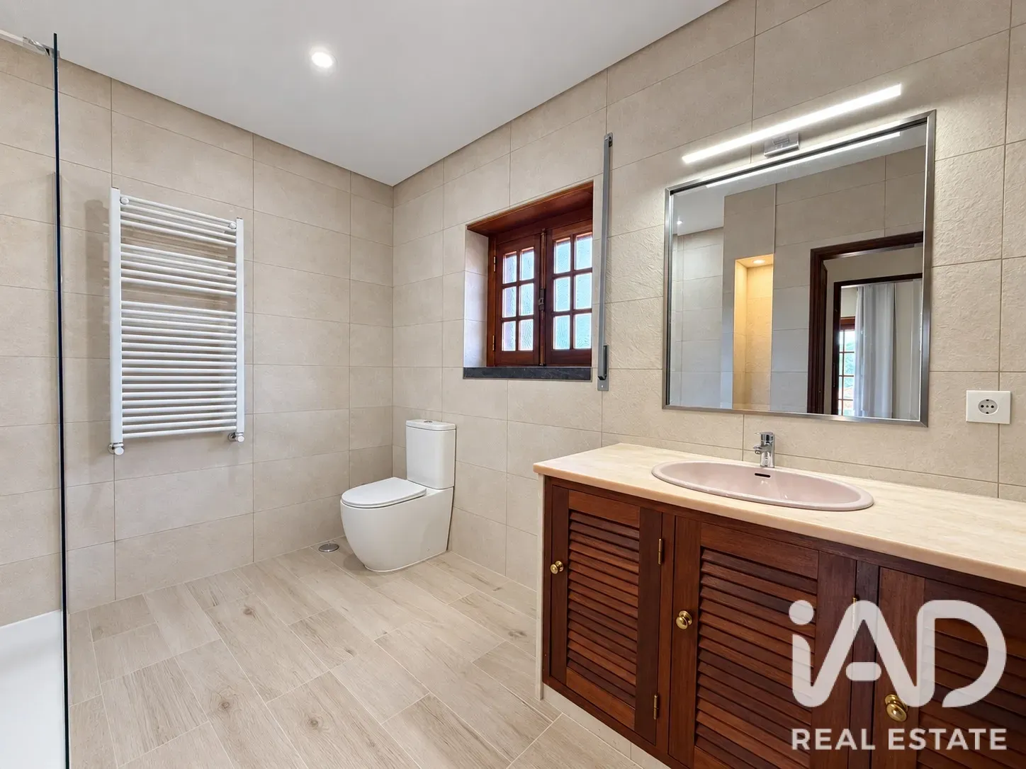 4-Bedroom Furnished Home with Garden and Terrace in Sintra, Portugal - View image 23 of 30