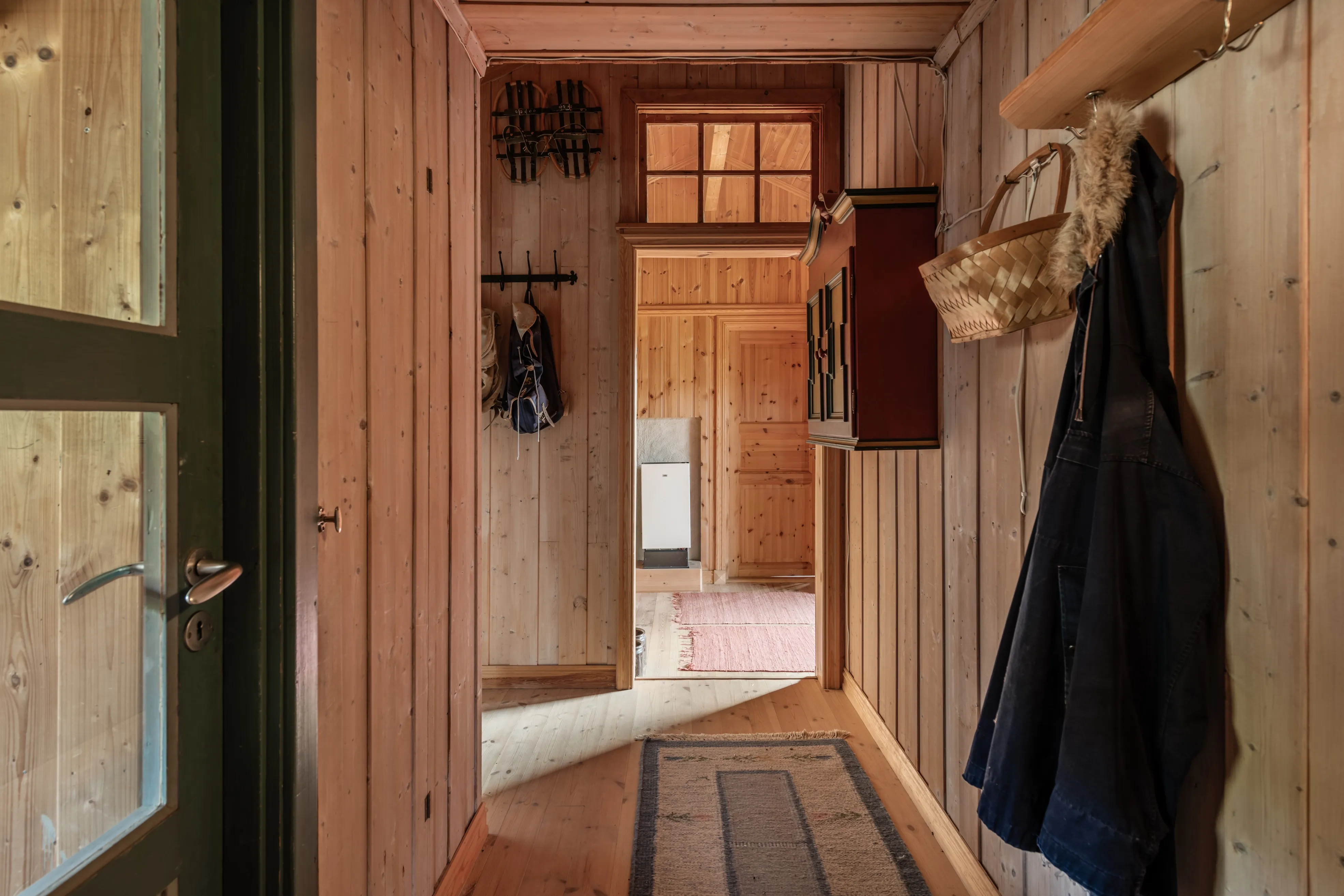 Cabana de meados do século com 3 quartos e aquecimento a lenha na pitoresca Uvdal, na Noruega - Ver imagem 11 de 44