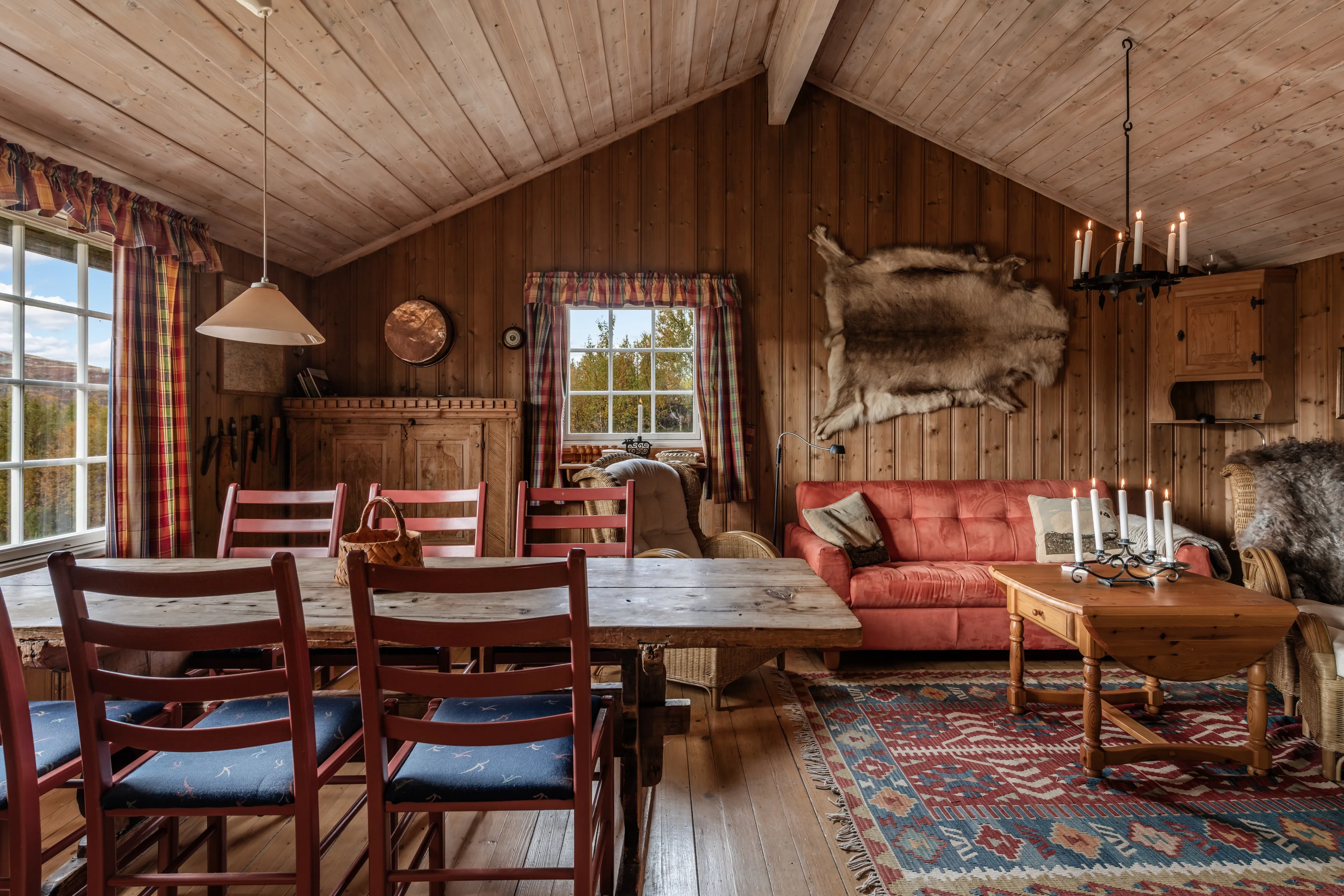 Cabana de meados do século com 3 quartos e aquecimento a lenha na pitoresca Uvdal, na Noruega - Ver imagem 16 de 44