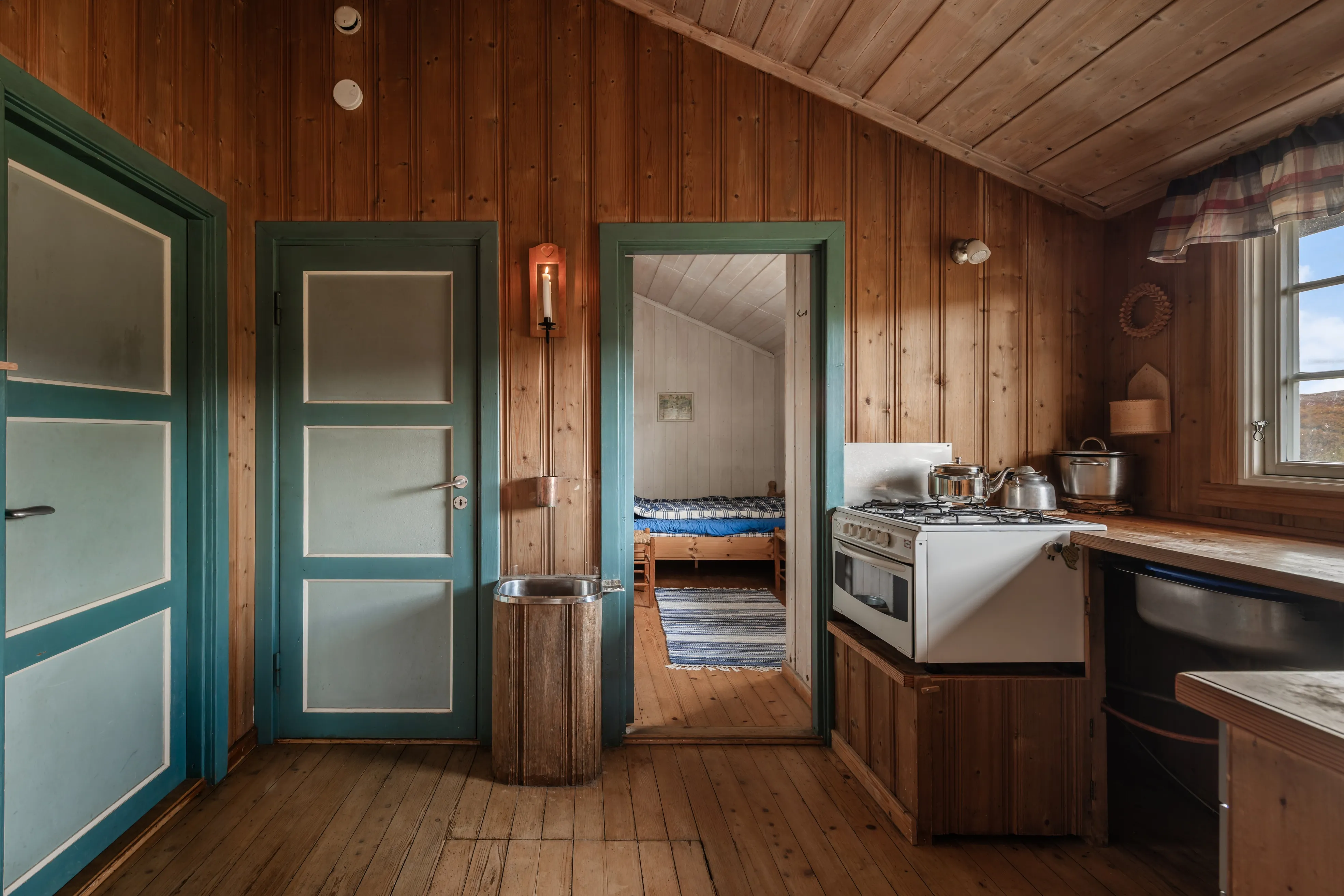 Cabana de meados do século com 3 quartos e aquecimento a lenha na pitoresca Uvdal, na Noruega - Ver imagem 22 de 44