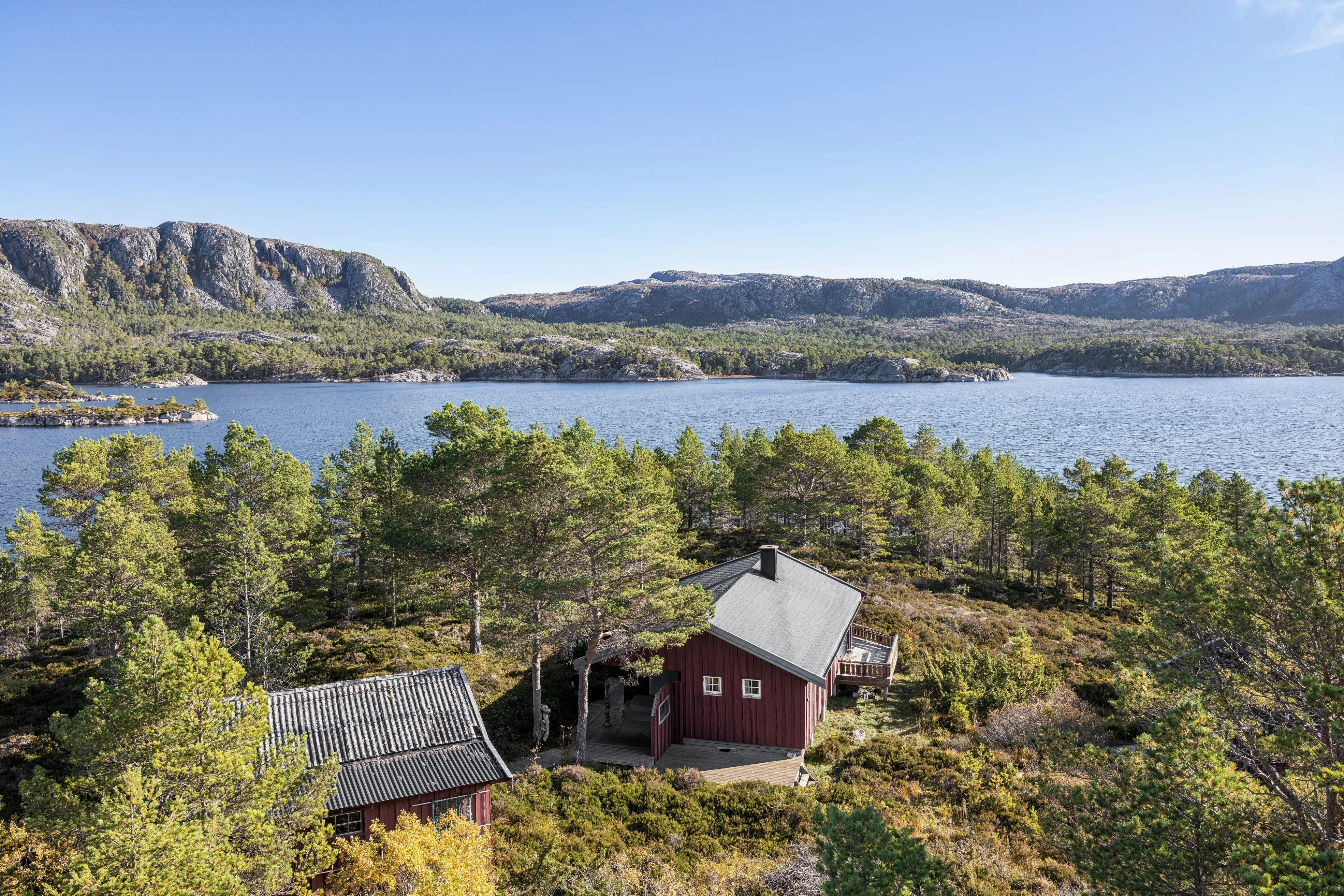 1990s Norwegian Country House with Terrace in Scenic Kvenvær - Image 1