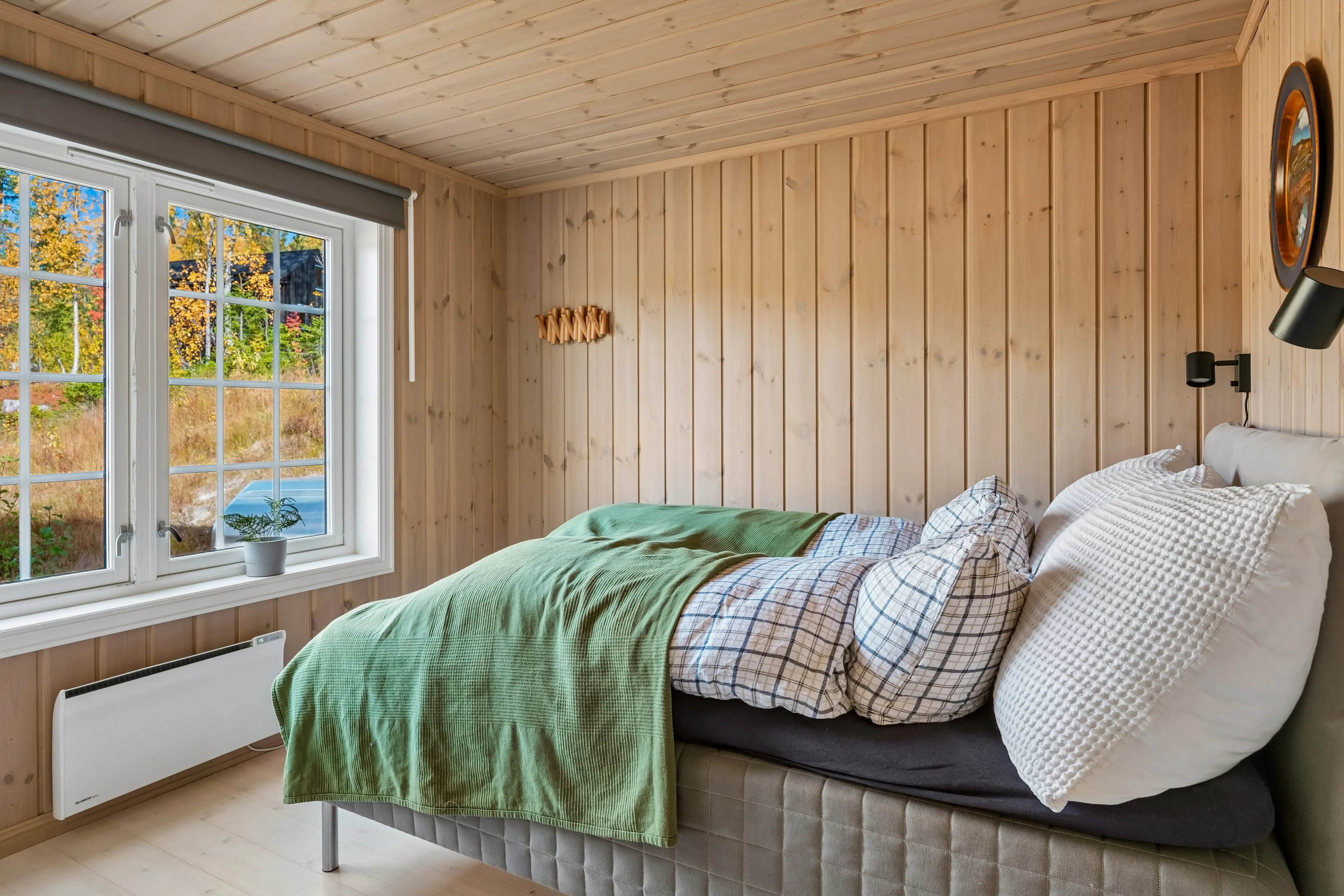 Contemporary 2-Bedroom Cabin with Terrace in Scenic Beito, Norway - View image 16 of 34