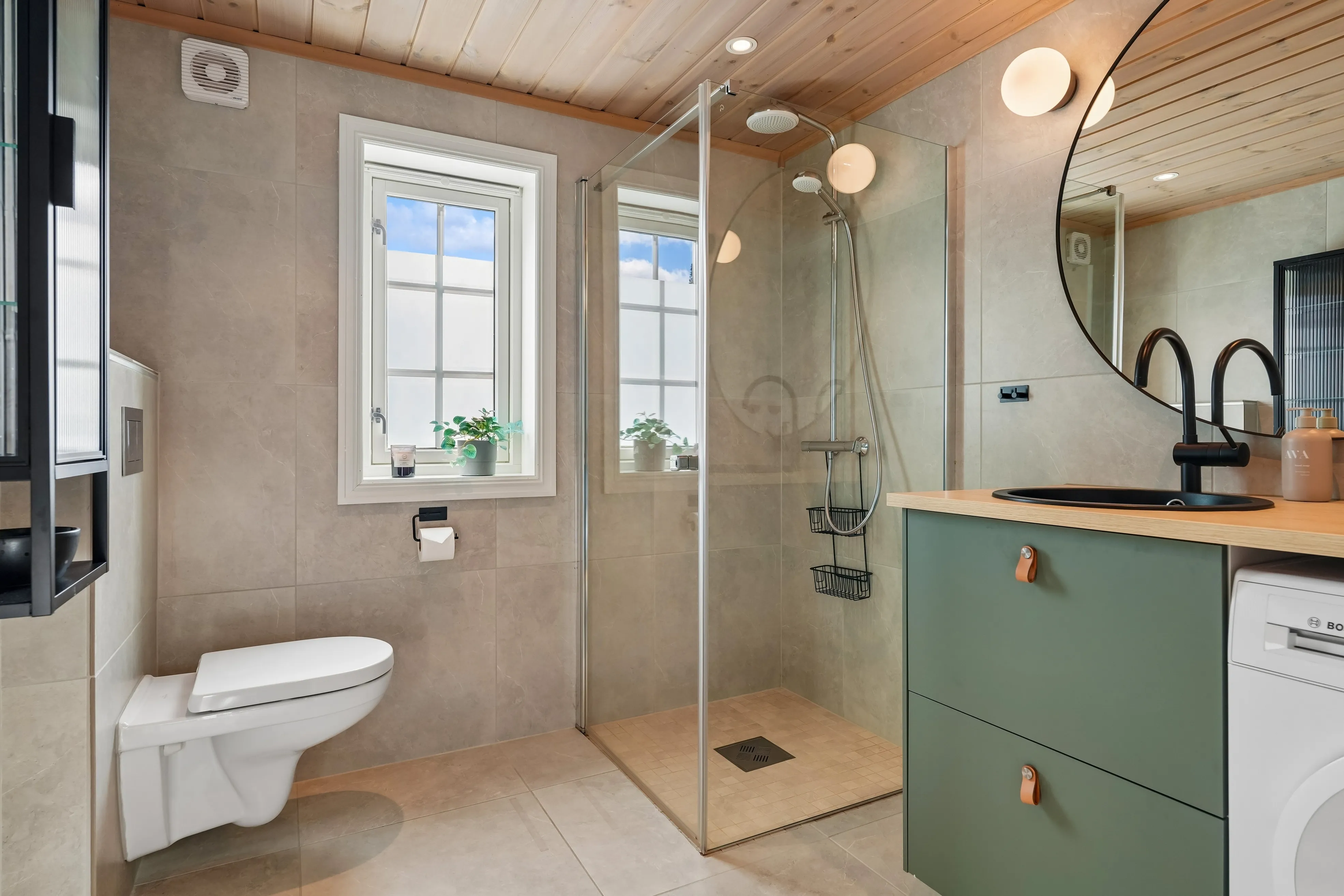 Contemporary 2-Bedroom Cabin with Terrace in Scenic Beito, Norway - View image 17 of 34