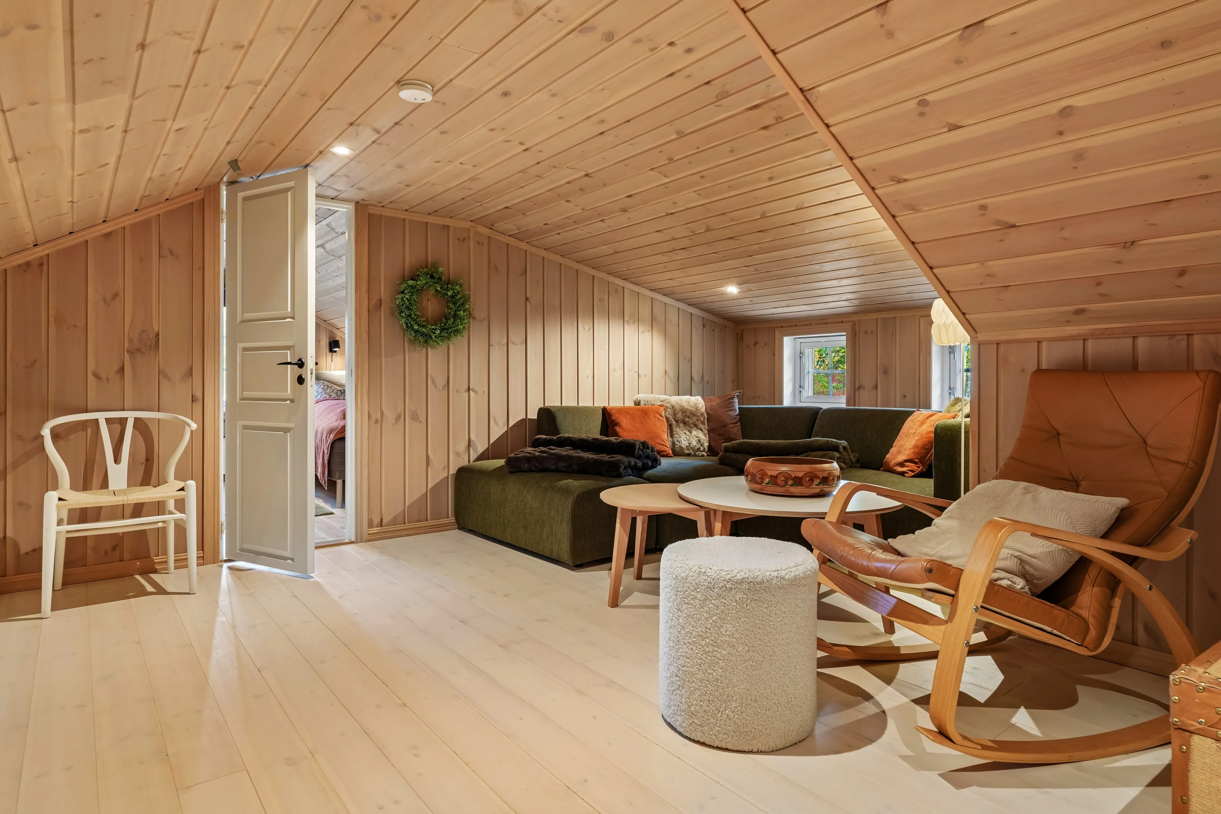 Contemporary 2-Bedroom Cabin with Terrace in Scenic Beito, Norway - View image 20 of 34