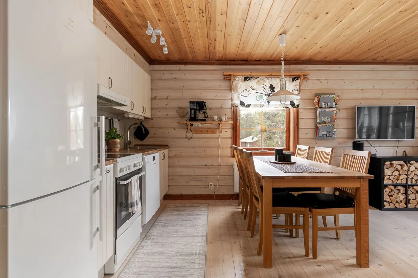 1970s Swedish Country House in Messlingen with Mountain Proximity - View image 10 of 37
