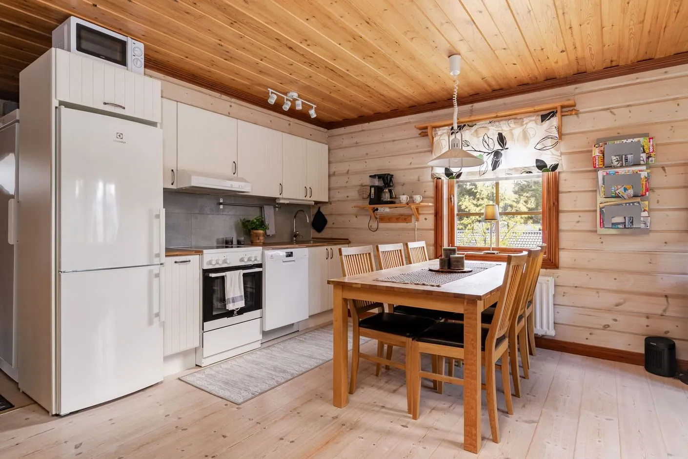1970s Swedish Country House in Messlingen with Mountain Proximity - View image 11 of 37