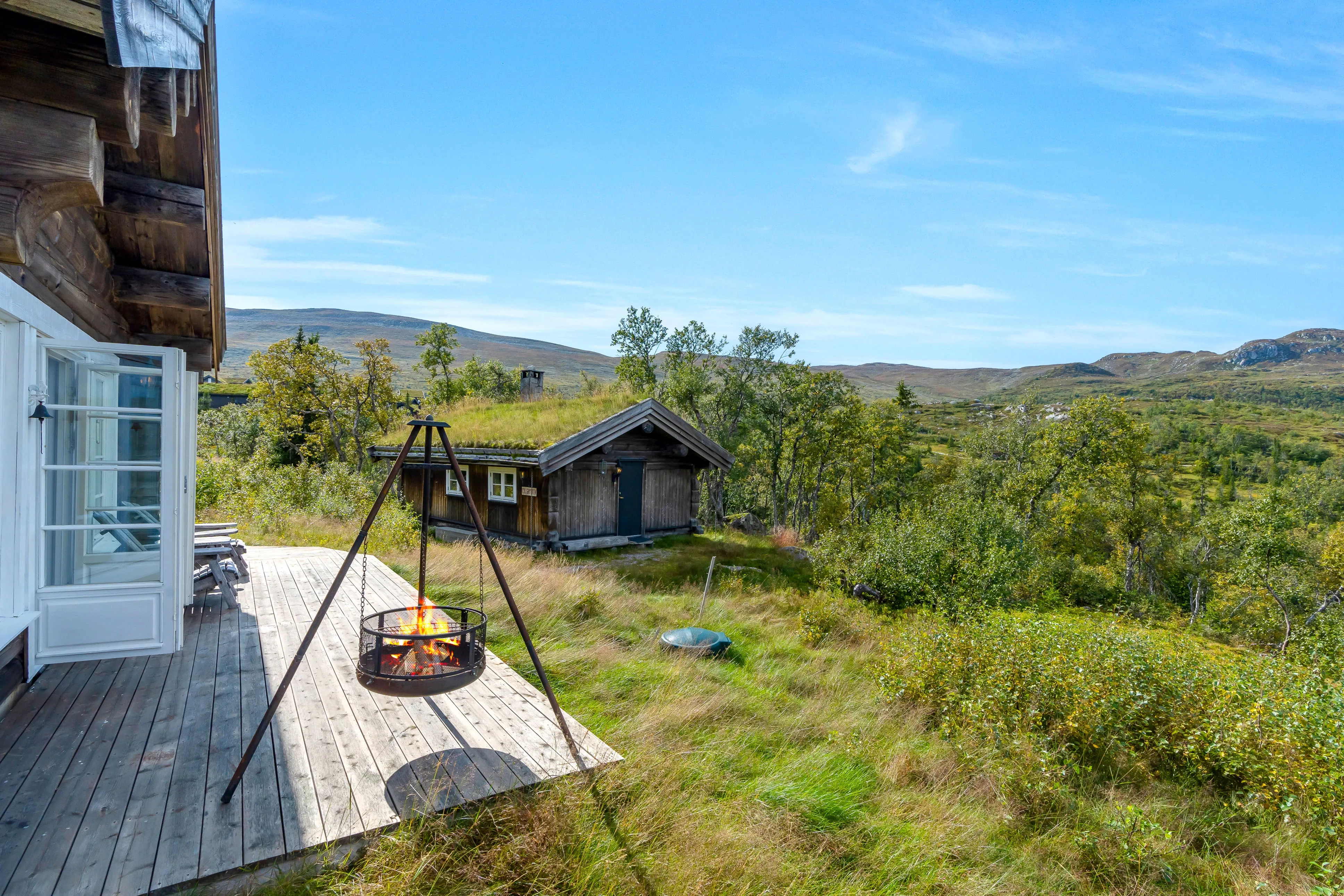 Contemporary Log Cabin with Guest House in Scenic Høgevarde Norway - View image 13 of 51