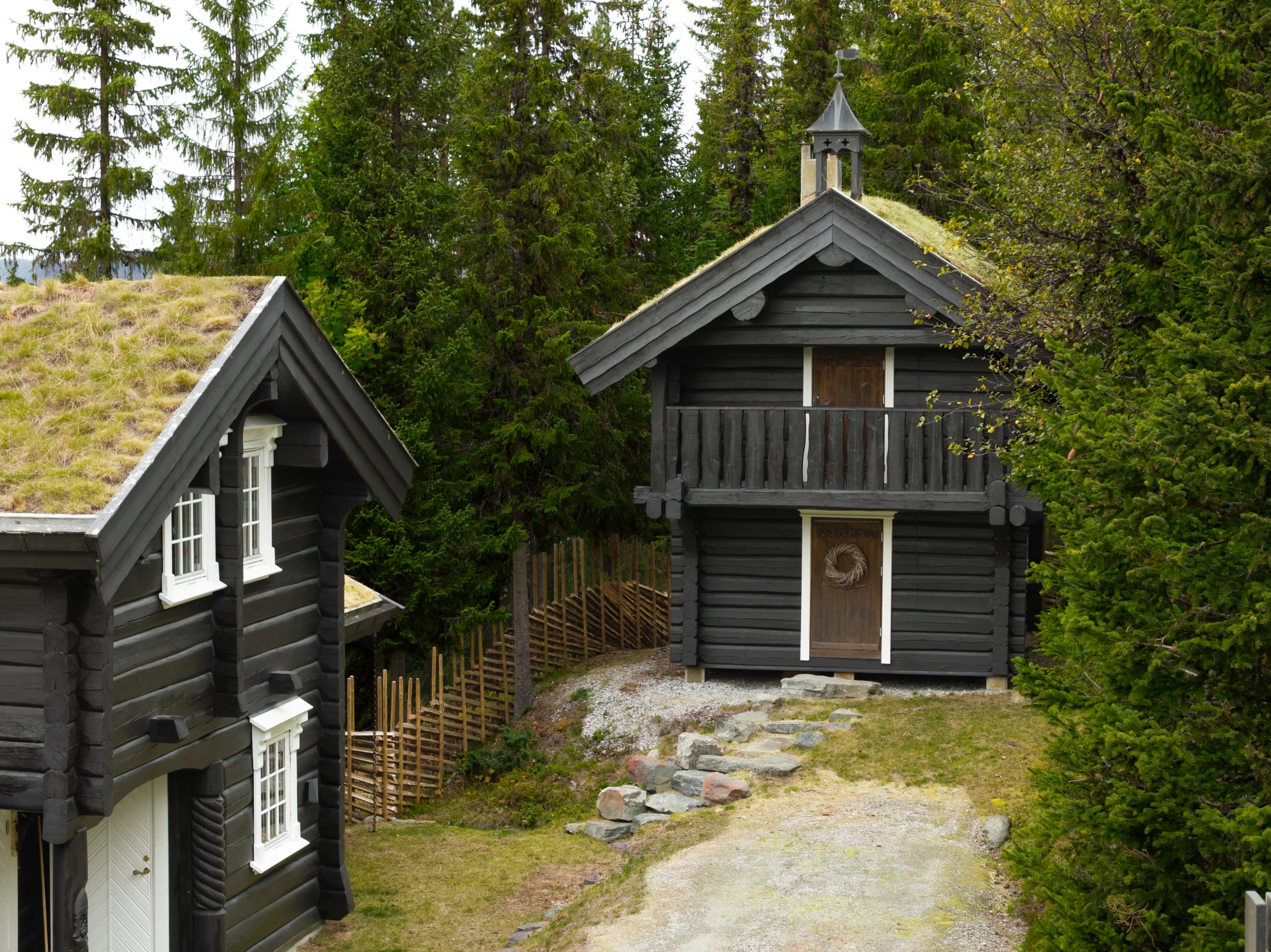 Spacious 6-Bedroom Cabin with Sauna and Annex in Scenic Nesbyen, Norway - Image 4