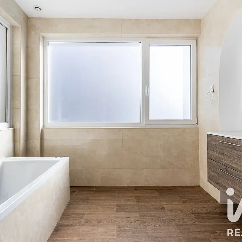 View image 19