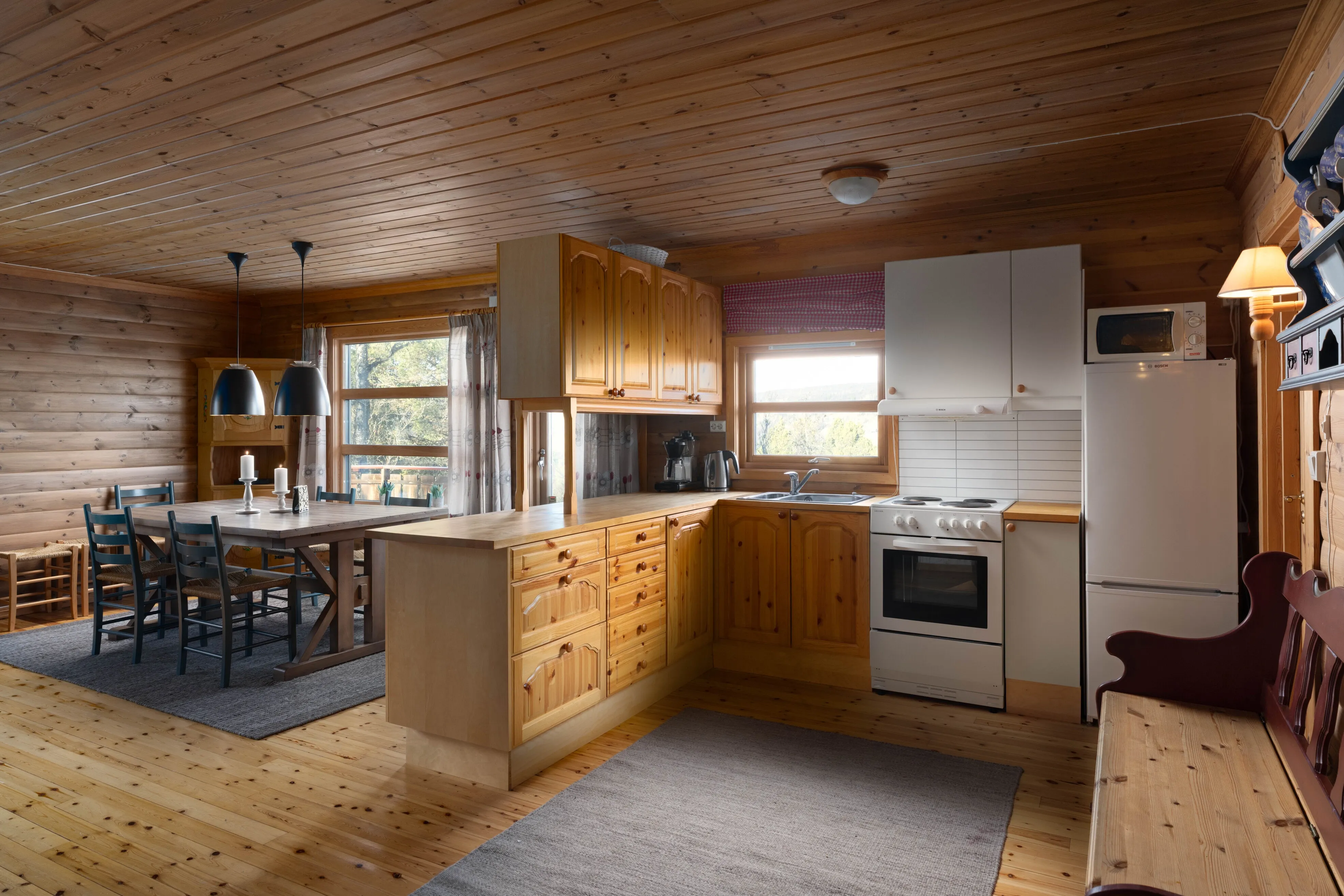 1990s Cabin with Expansive Terrace Near Dagali Ski Centre - View image 10 of 28