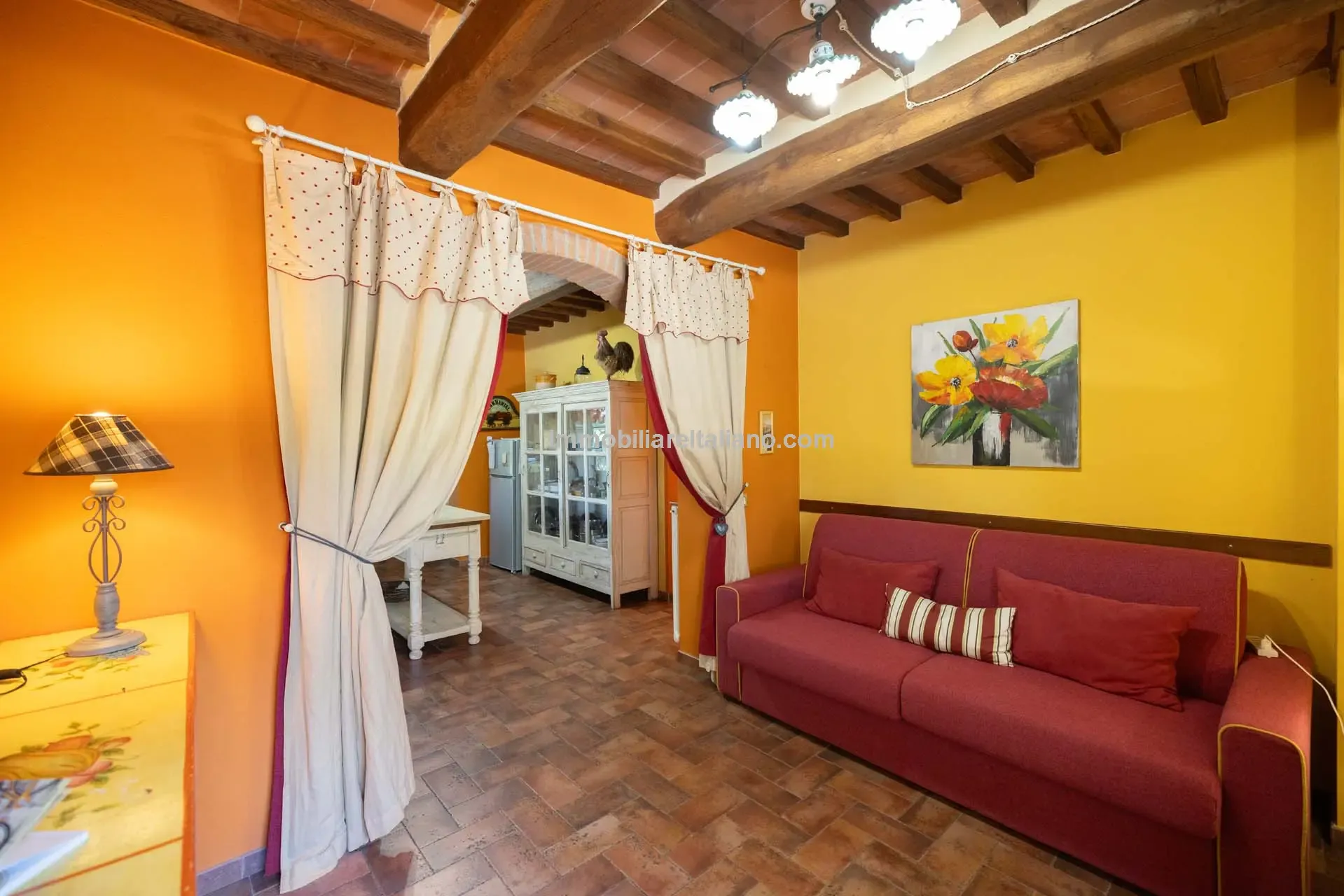 Contemporary 5-Bedroom Villa with Pool in Scenic Tuscany Near Florence - View image 58 of 63