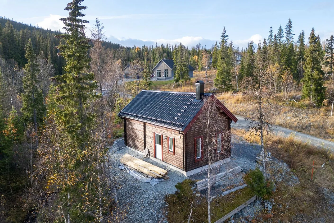 Modern 3-Bedroom House with Expansive Garden in Saxnäs Sweden - View image 16 of 24